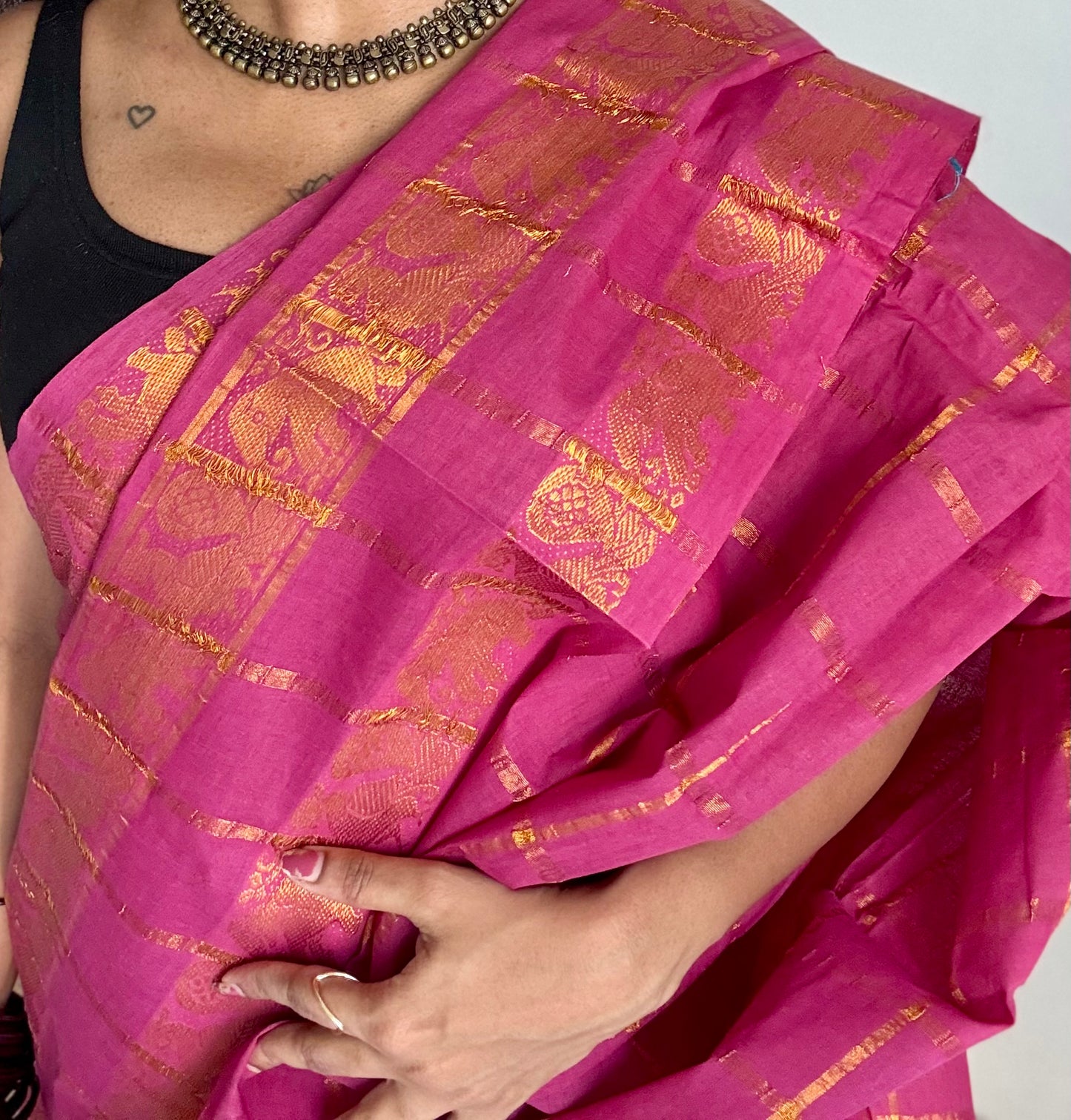 Mauve pink pavithra kattam with motif double border, kattuchayam dyed madurai cotton saree - YCCOTNMSAP178