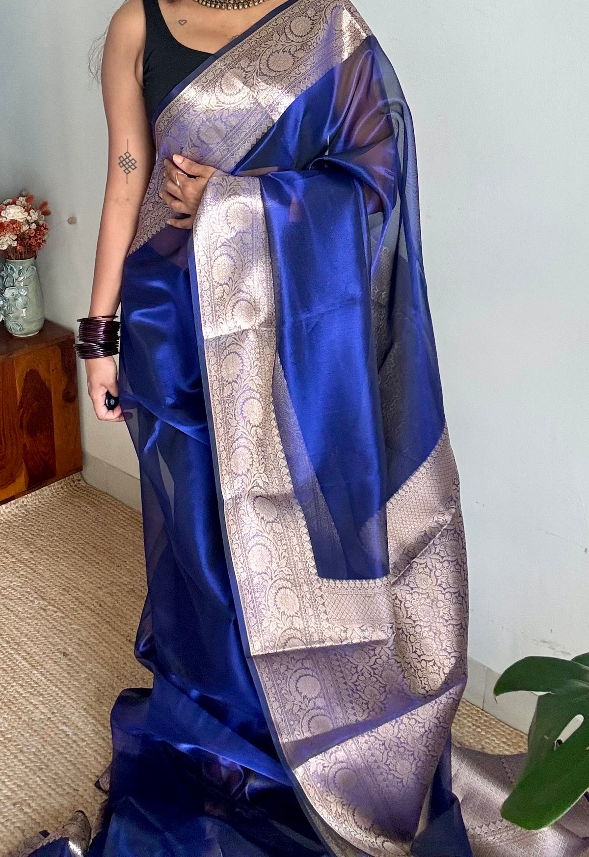 Royal blue tissue Banarasi saree with zari border - YCBLTOC85