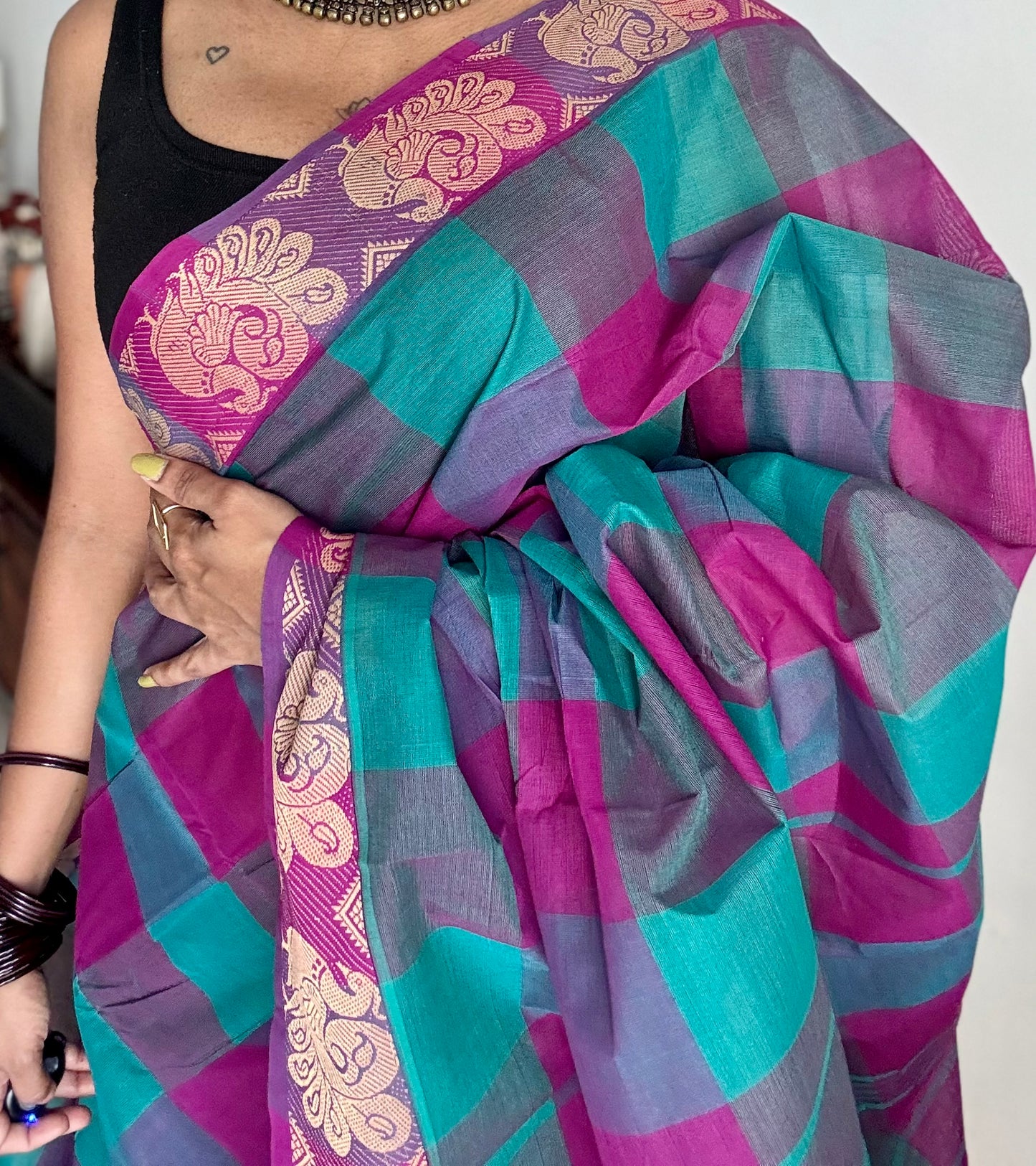 Chettinad cotton saree with magenta and cyan checks, peacock motif border - YCCOTNJUCC03