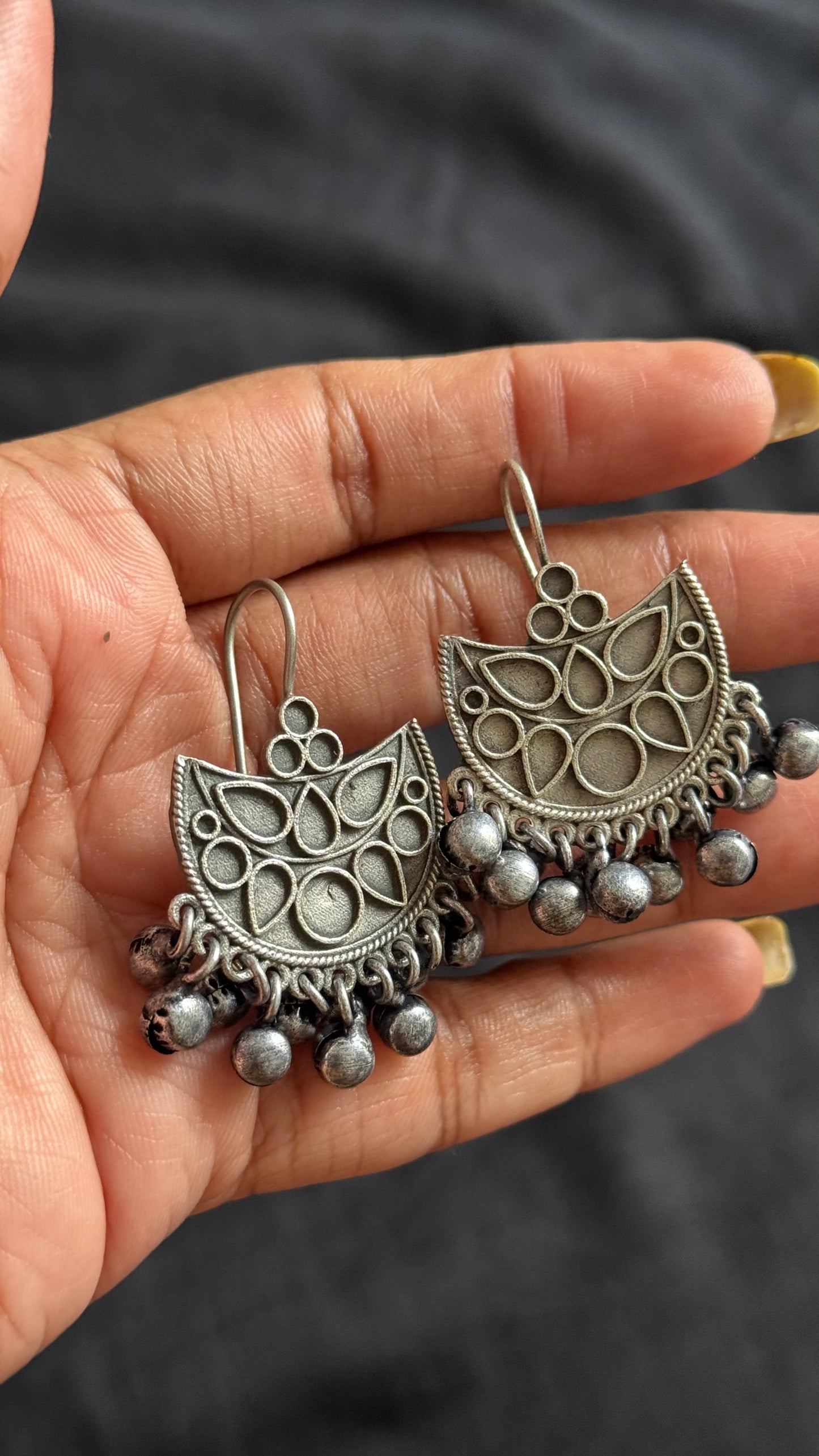 Oxidised silver hook earrings - YCOSDESE08