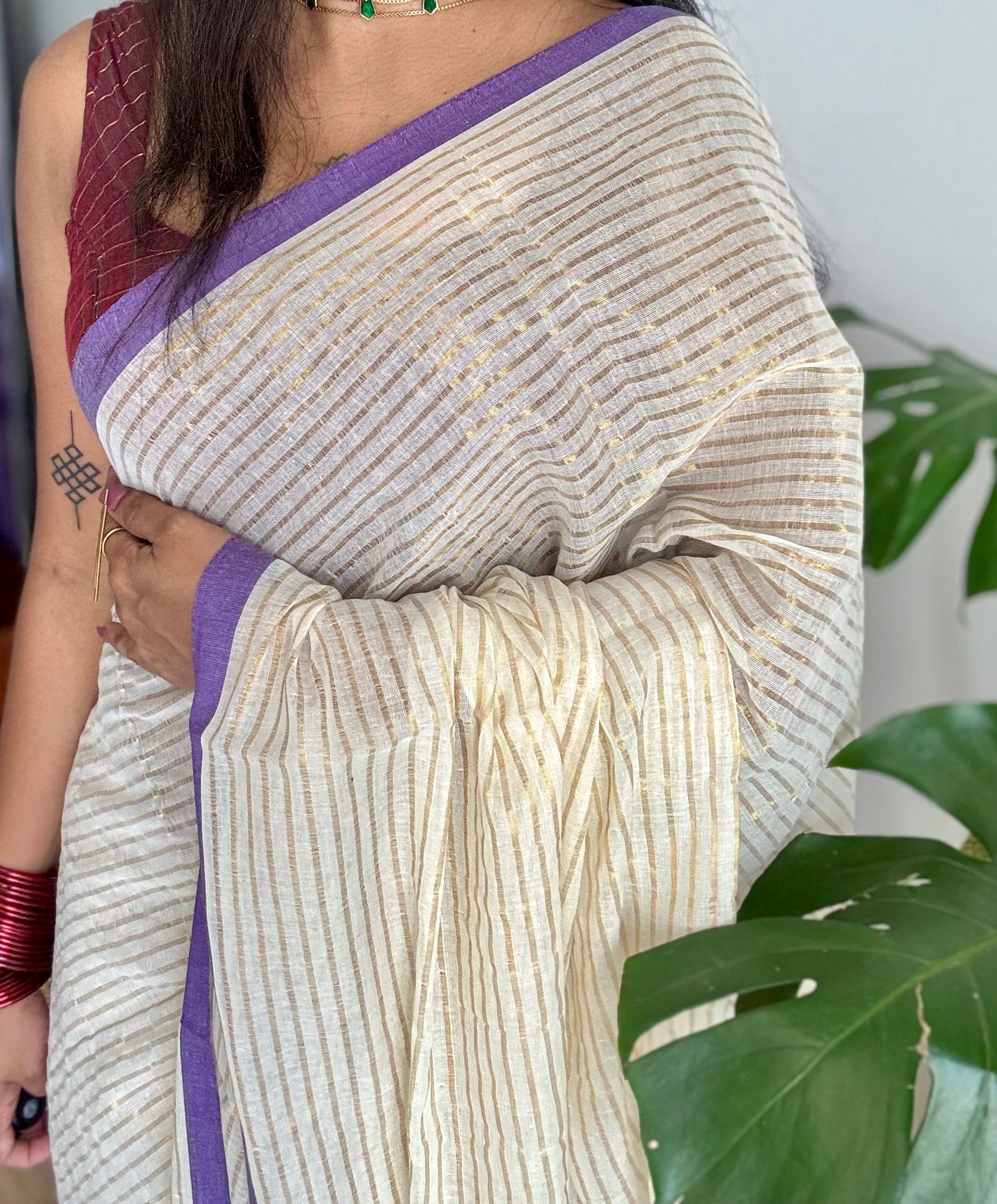 Ivory mul saree, gold stripes, purple border - YCIEON21