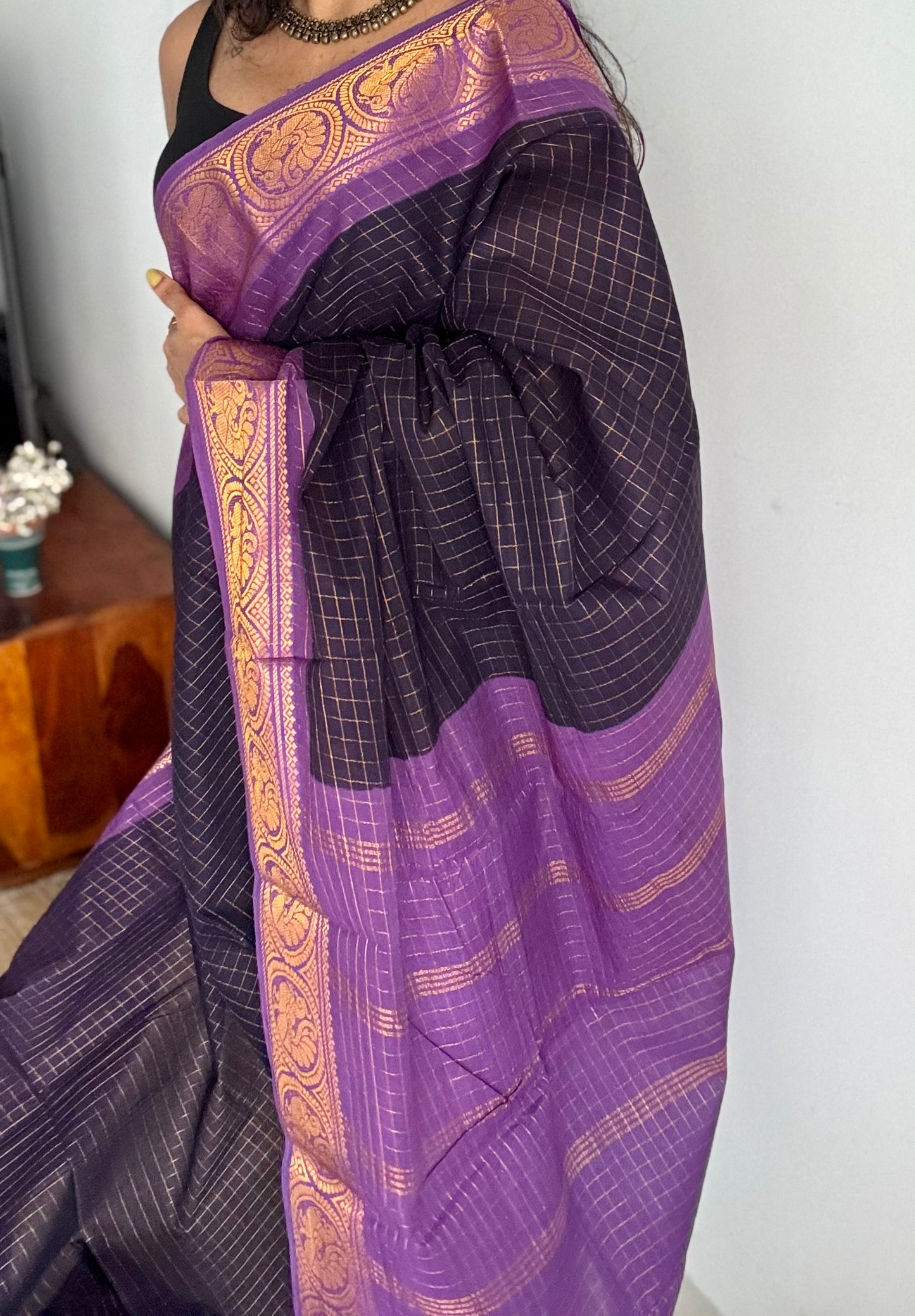 Dark blue with purple checkered sungudi, madurai cotton - YCCOTNSUDE40