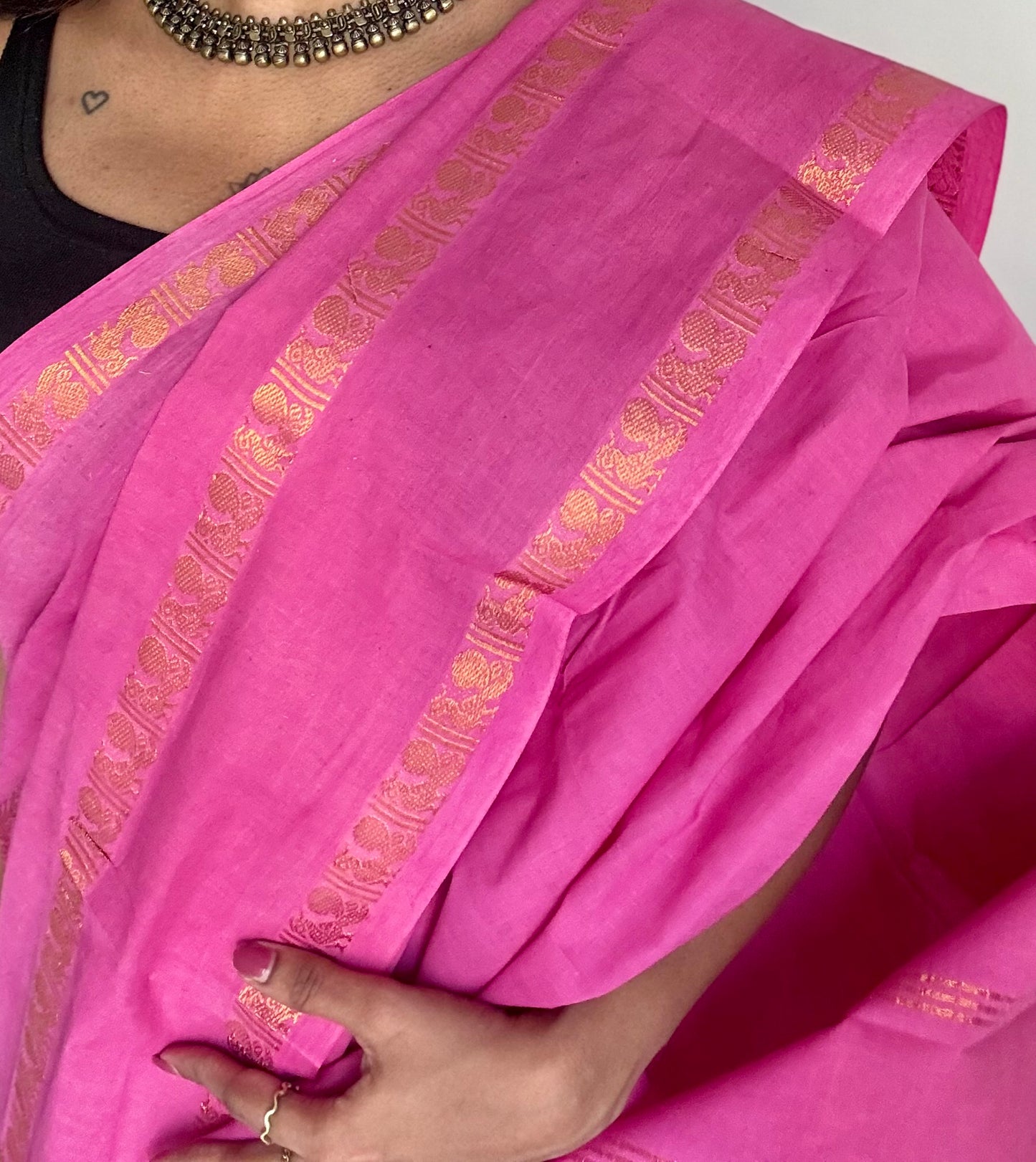 Light pink rettaipettu peacock gap border, kattuchayam dyed madurai cotton saree  - YCCOTNMSAP218