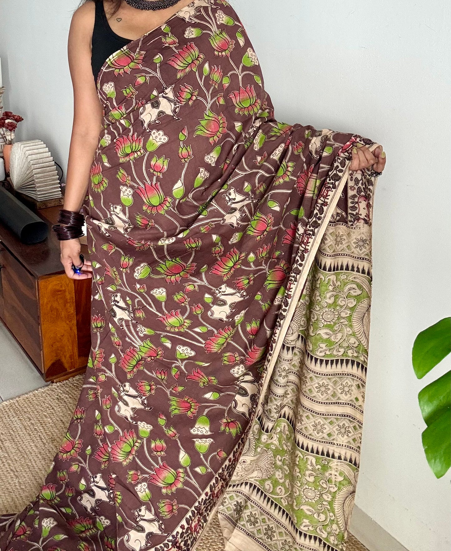 Brown kalamkari saree, multicoloured floral vines, soft cotton - YCWOTDMA344
