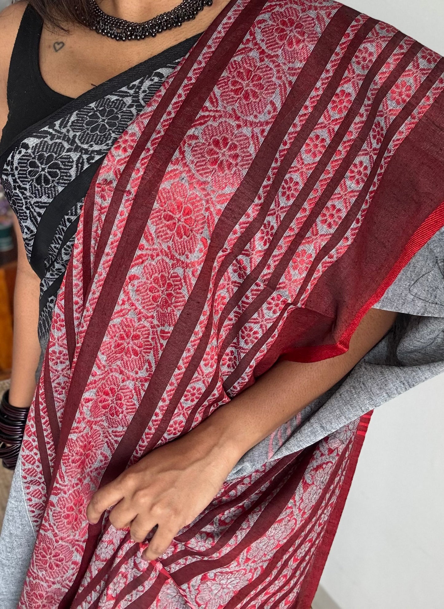 Grey with red and black threadwork, begampuri soft cotton - YCBCBPJA201