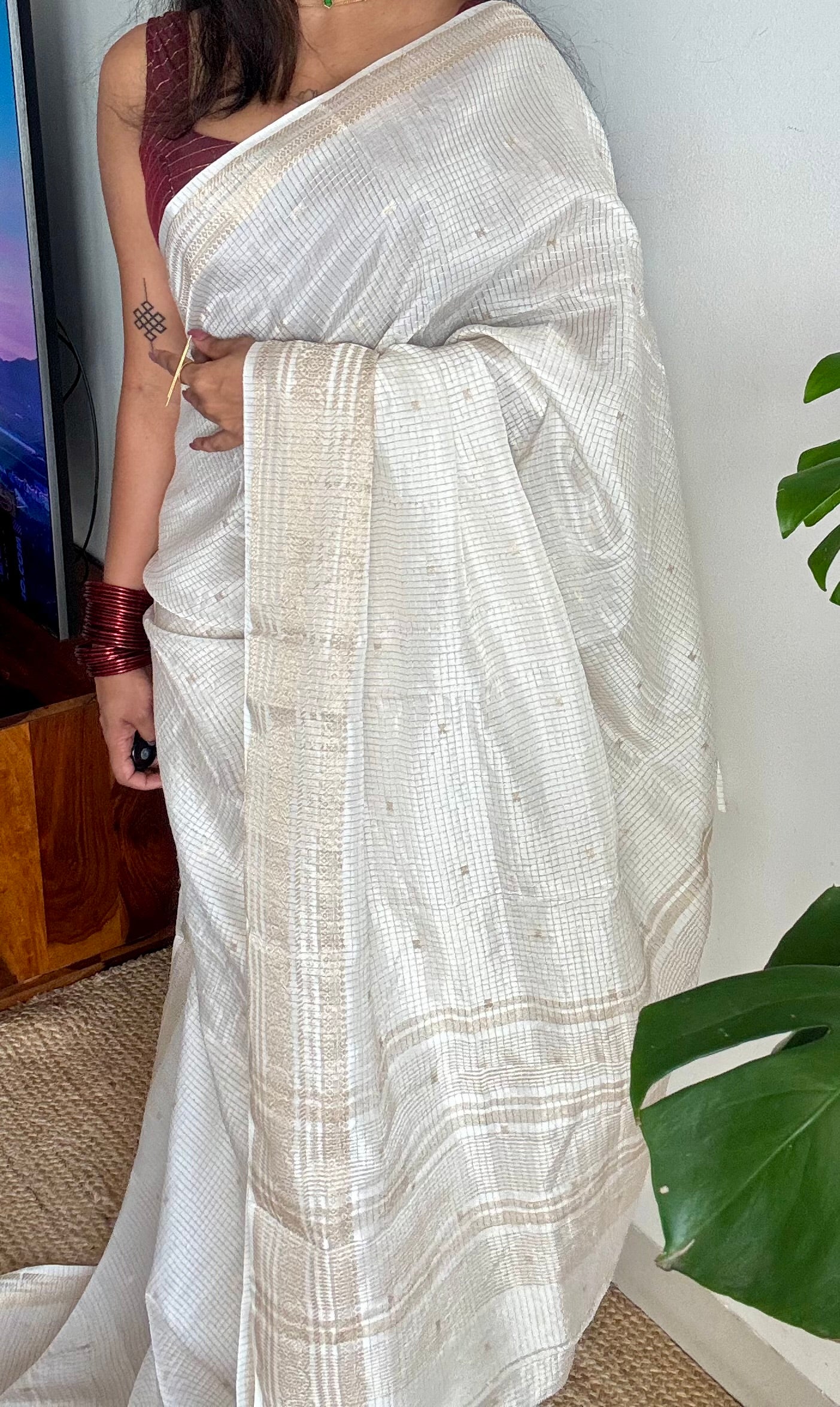 Off white and gold soft georgette saree, checks, gold border - YCIEON84