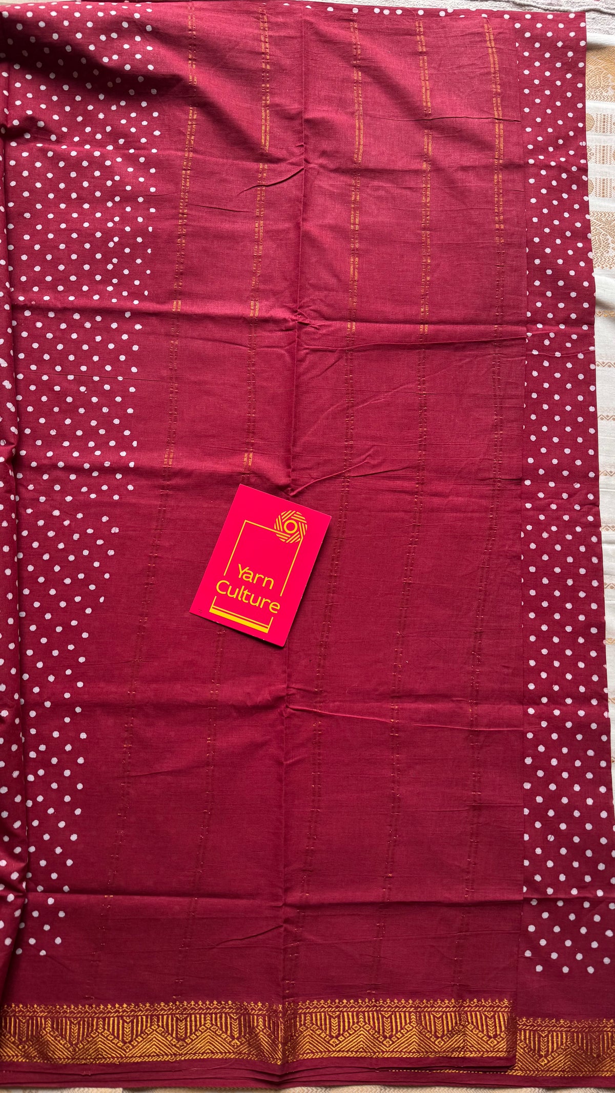Red sungudi dotted, single-side border, kattuchayam dyed madurai cotton saree - YCCOTNMSSE05