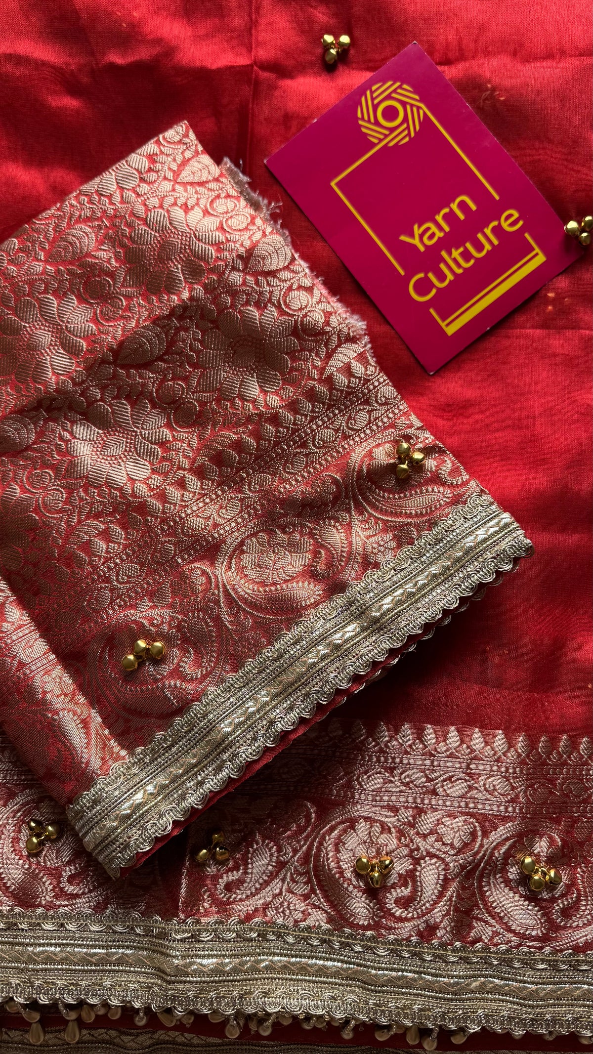 Red gold tissue Banarasi saree with ghungroo embellishments and beaded lace zari border - YCBLTOC69