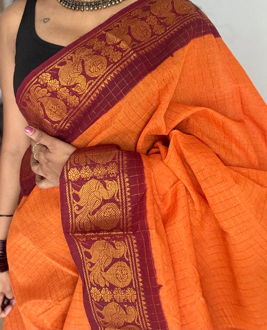 Orange with maroon contrast zari checkered sungudi, kattuchayam dyed madurai cotton - YCCOTNMSAP161