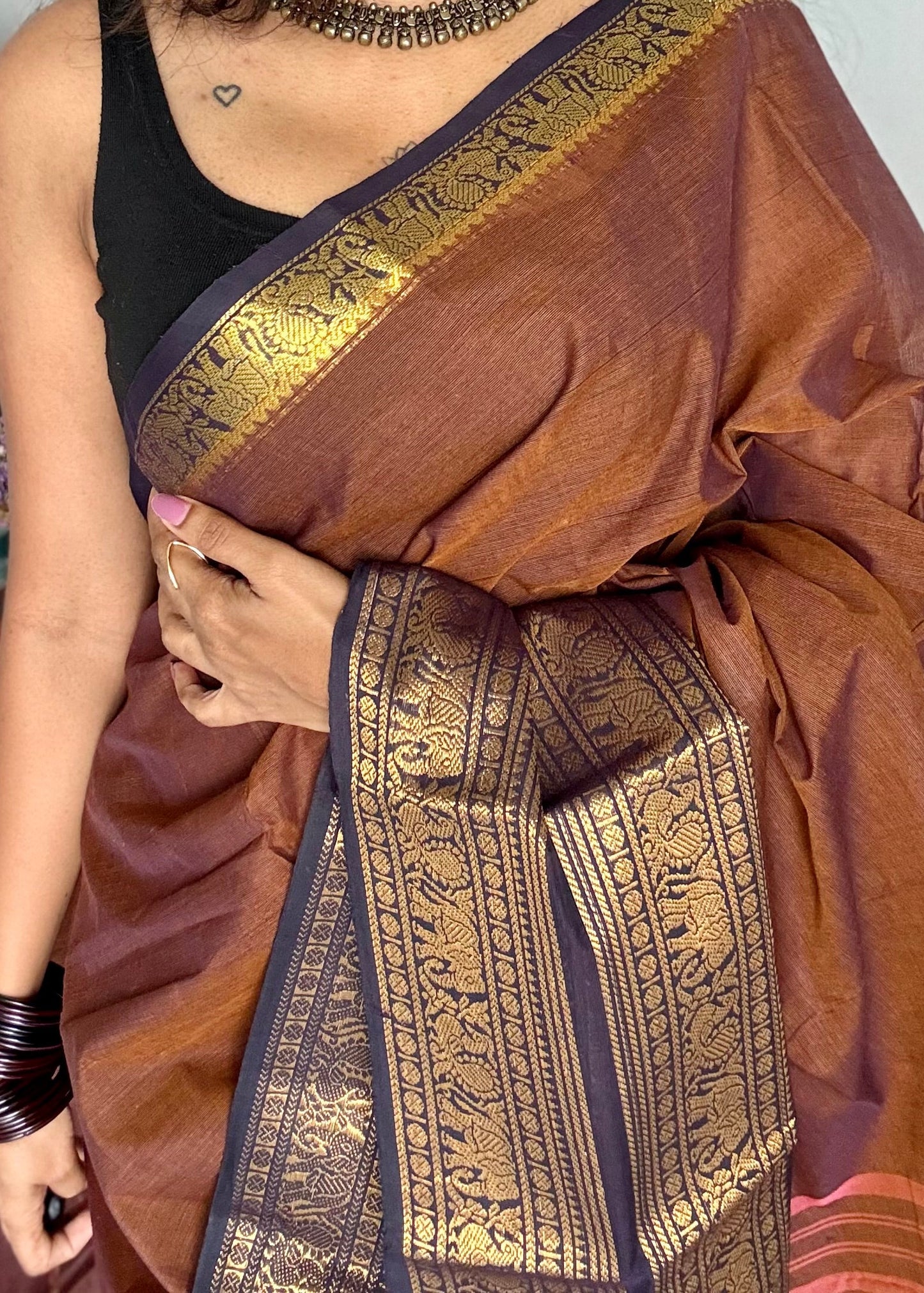 Brown with dark blue contrast, wide zari border, kanchi cotton - YCCOTNKCJA211