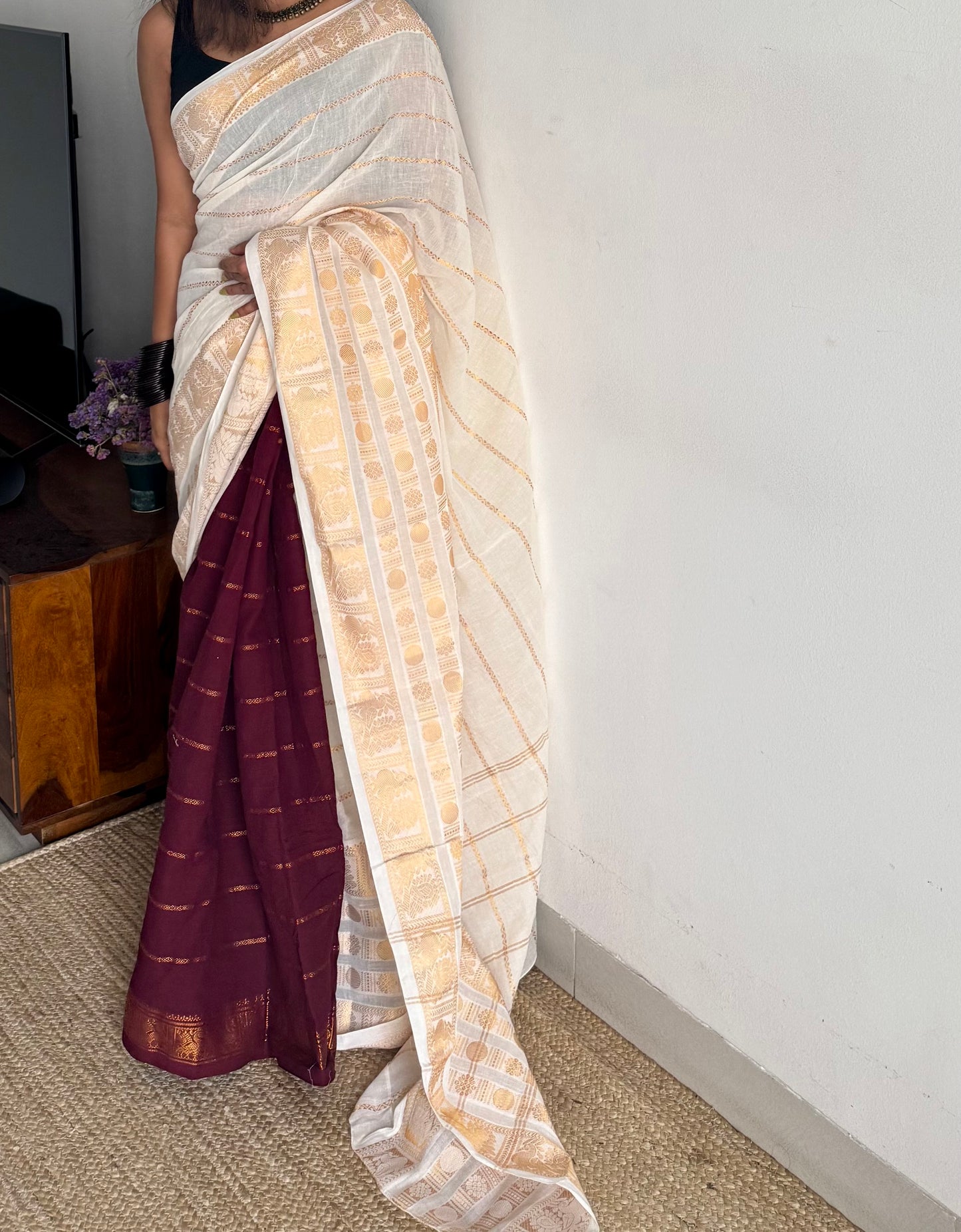 Cream with maroon, sungudi cotton half-half saree - YCCOTNMSFE354