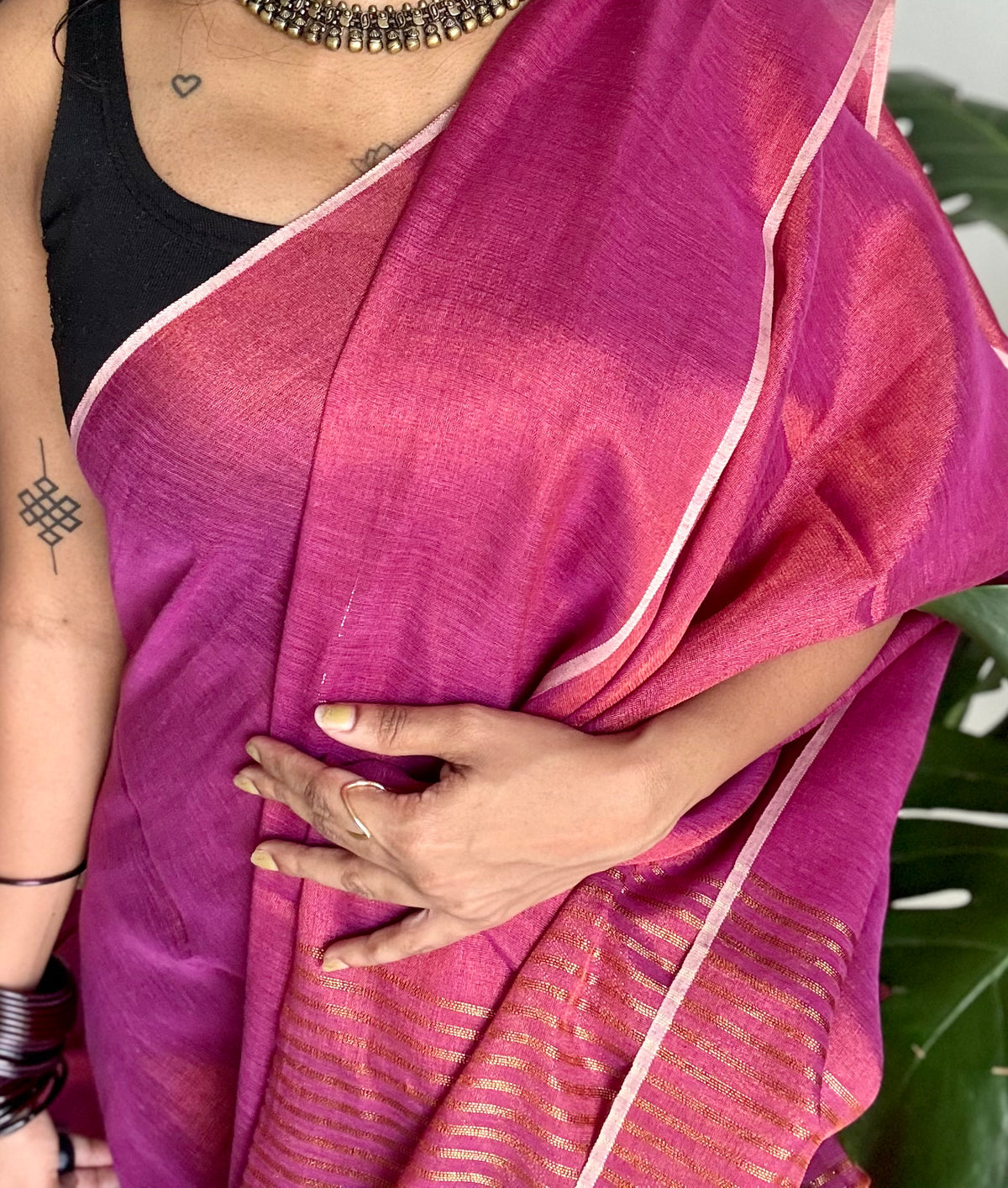 Magenta pink with gold, dual tone metallic tissue linen saree - YCBCLTOC57