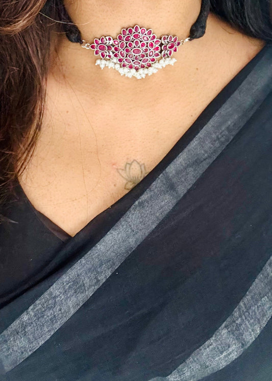 Black thread choker, ruby stones  - YCOSNP306