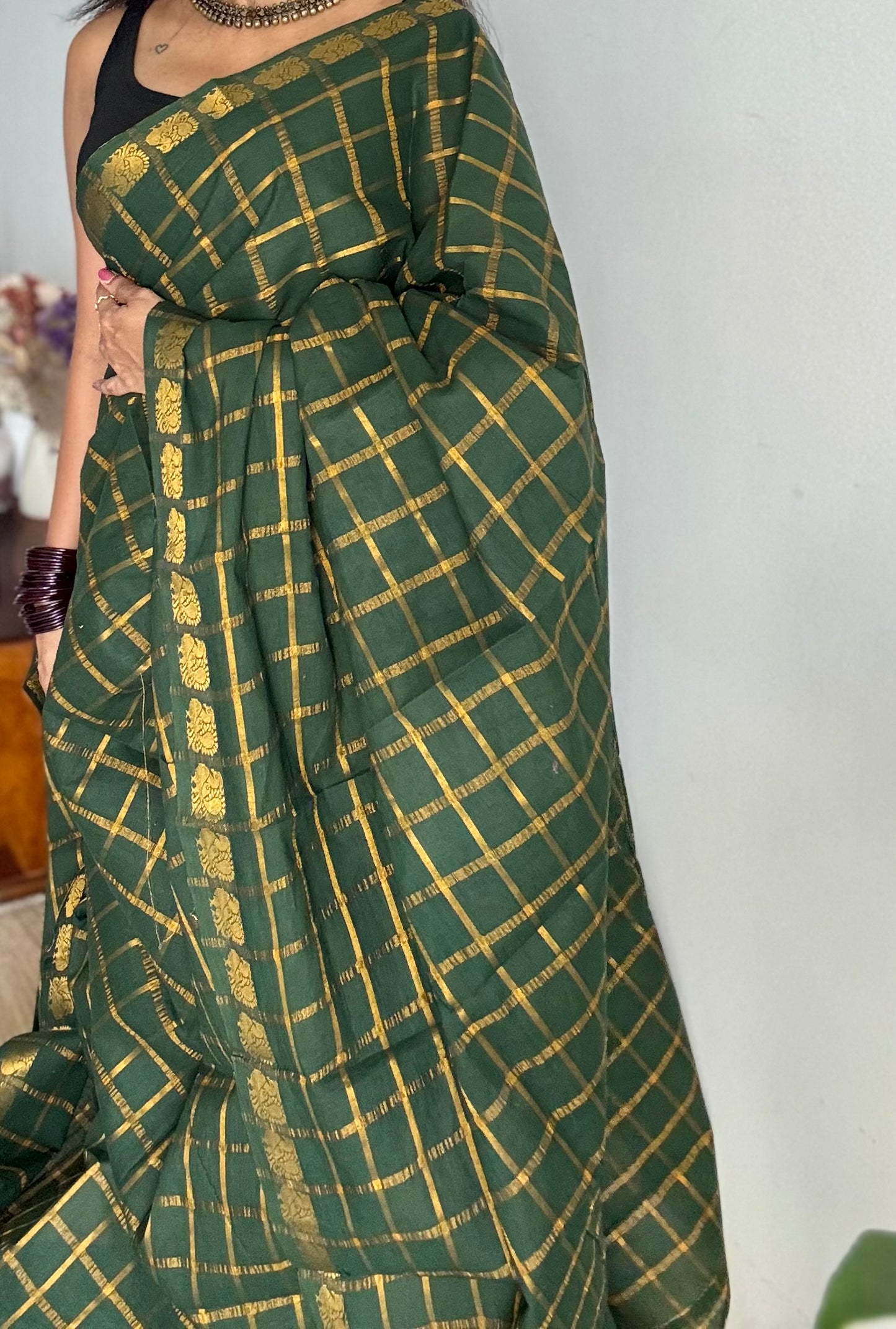 Dark green pavithra kattam kattuchayam dyed madurai cotton saree - YCCOTNMSAP209