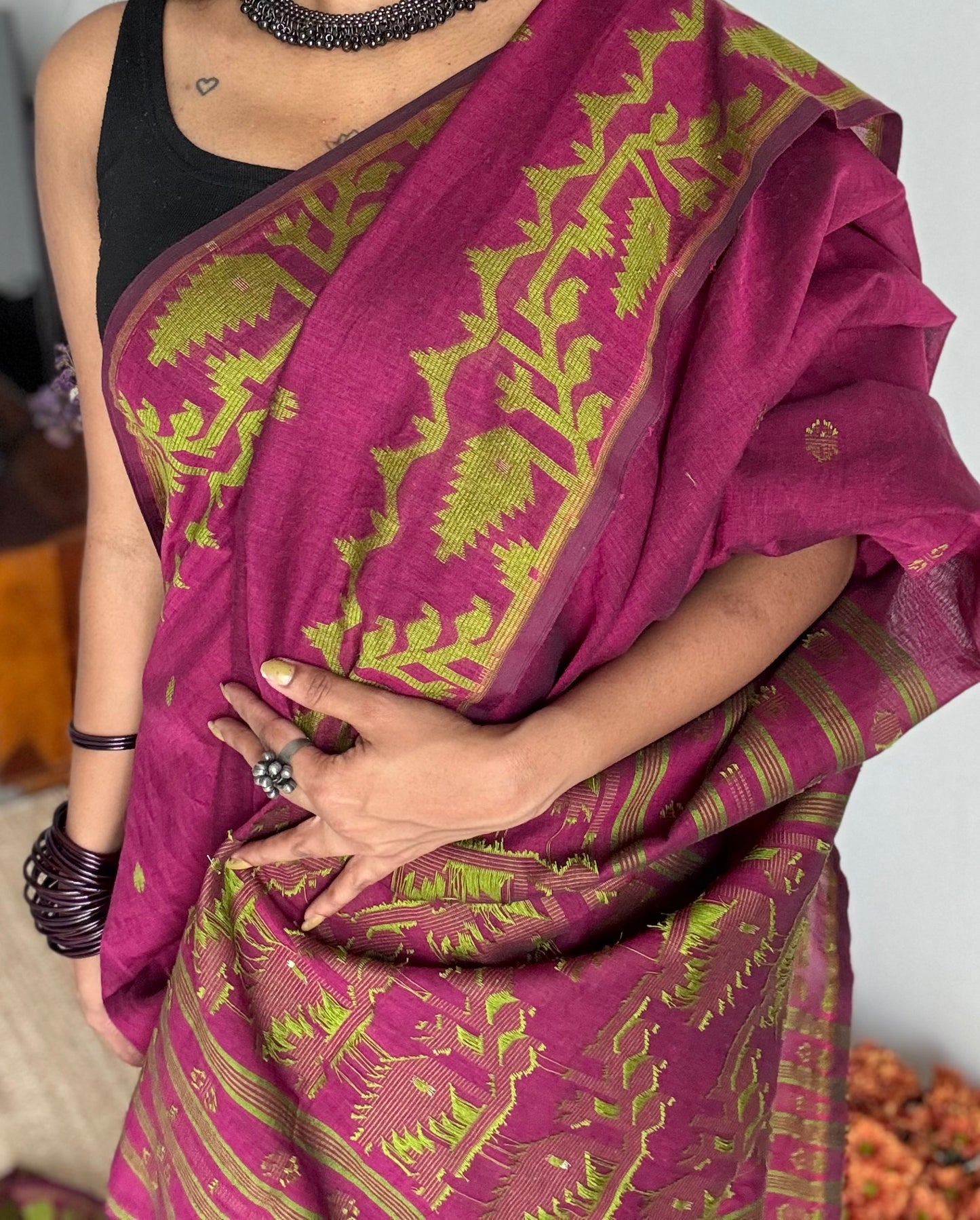 Ruby with green contrast jamdani saree in soft handloom cotton - YCBCJDFE376