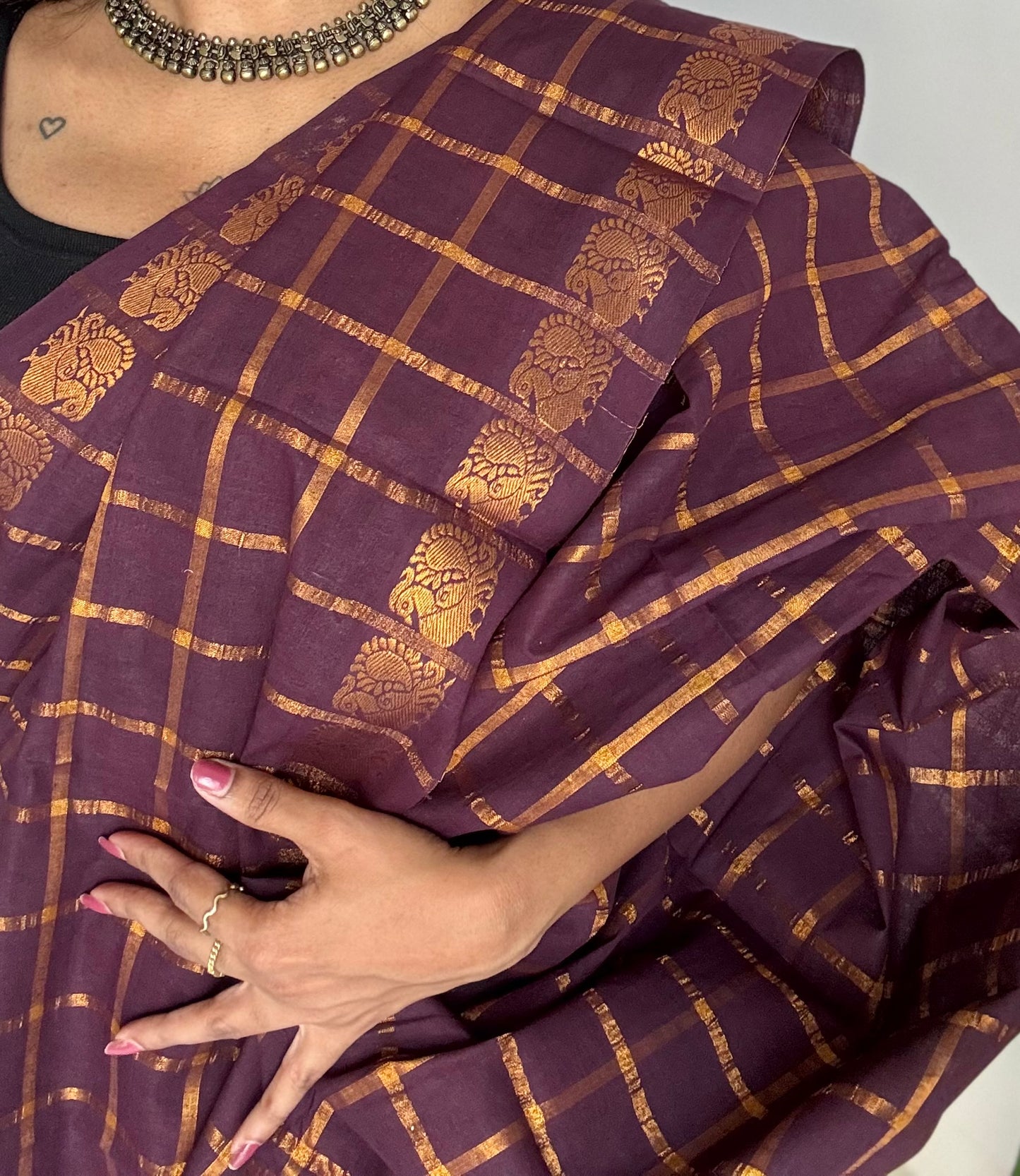 Purple brown pavithra kattam kattuchayam dyed madurai cotton saree - YCCOTNMSAP125