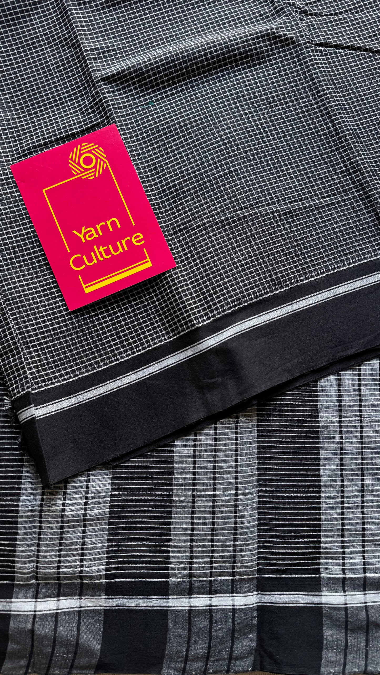 Classic black and white checks with black border, patteda anchu, soft cotton - YCLOKC220