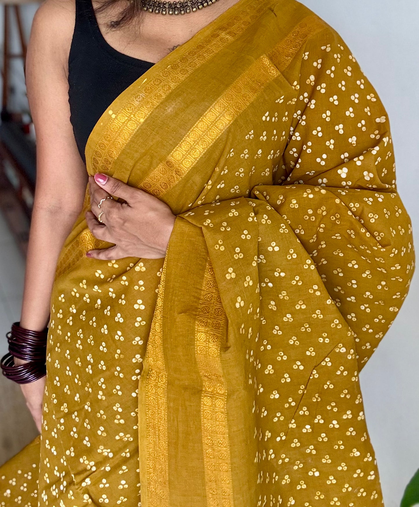 Ginger/mehendi green, wax dot printed sungudi, kattuchayam dyed madurai cotton - YCCOTNMSAP150