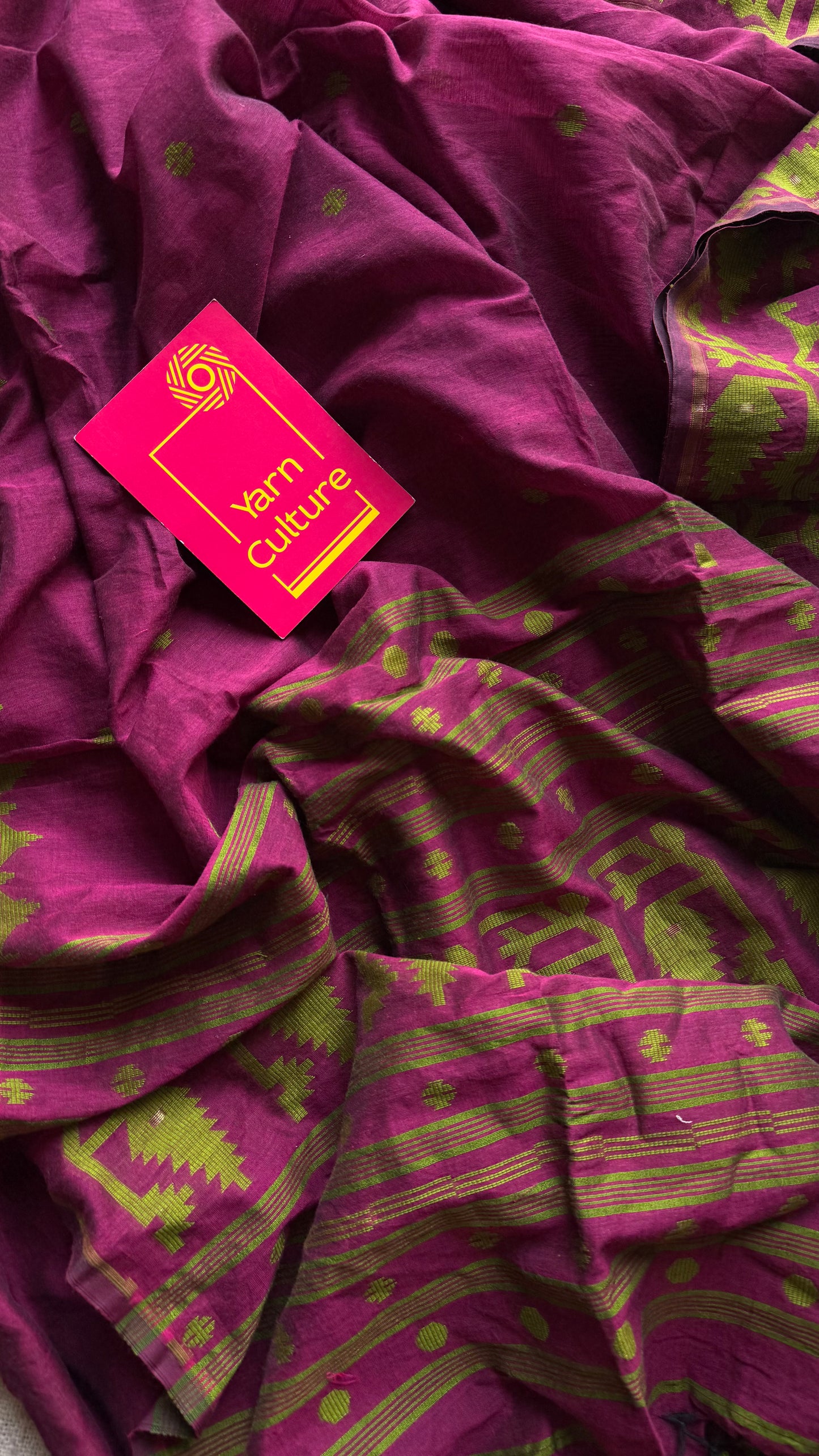 Ruby with green contrast jamdani saree in soft handloom cotton - YCBCJDFE376