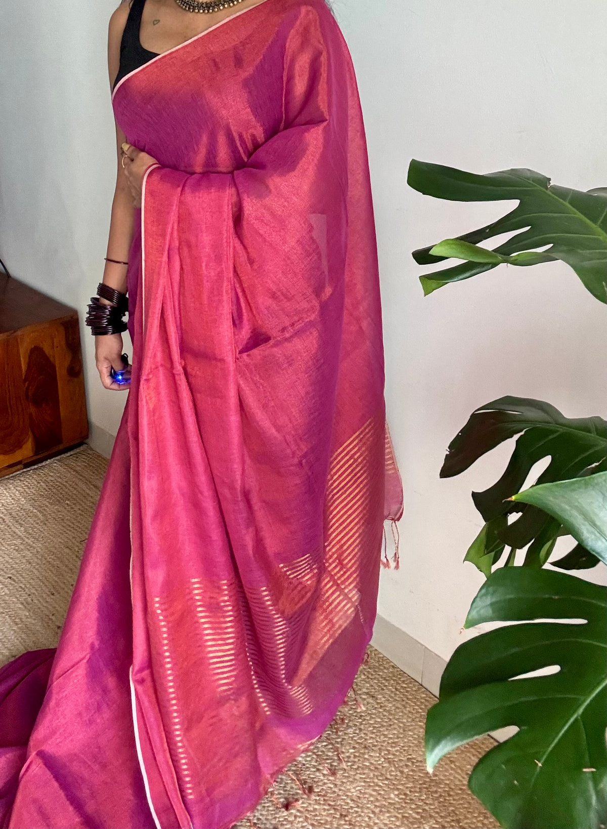 Magenta pink with gold, dual tone metallic tissue linen saree - YCBCLTOC57