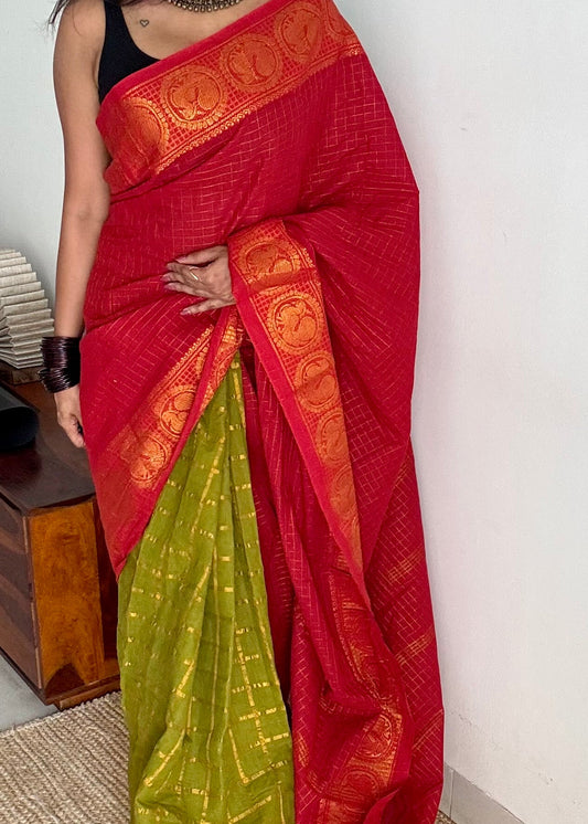 Chilli red with green with checks, sungudi cotton half-half saree - YCCOTNIDMA283