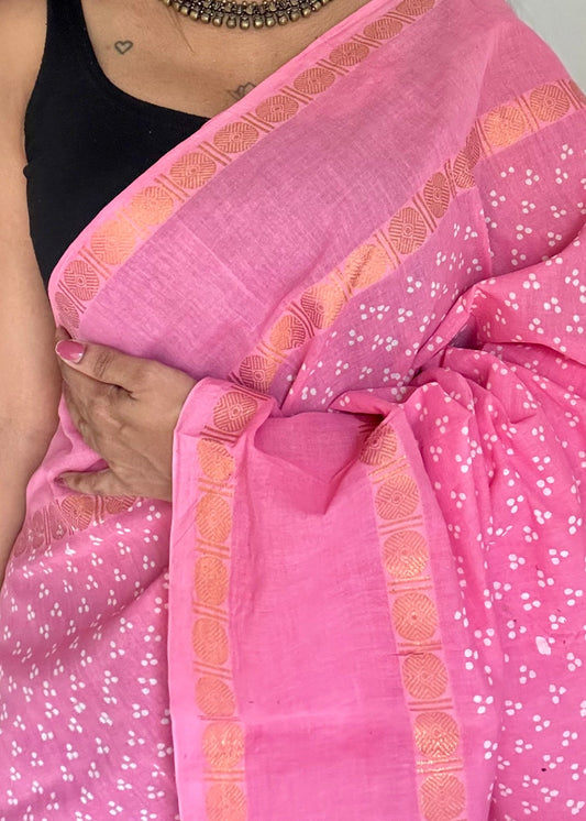 Pink wax dot printed sungudi, kattuchayam dyed madurai cotton saree - YCCOTNMA280