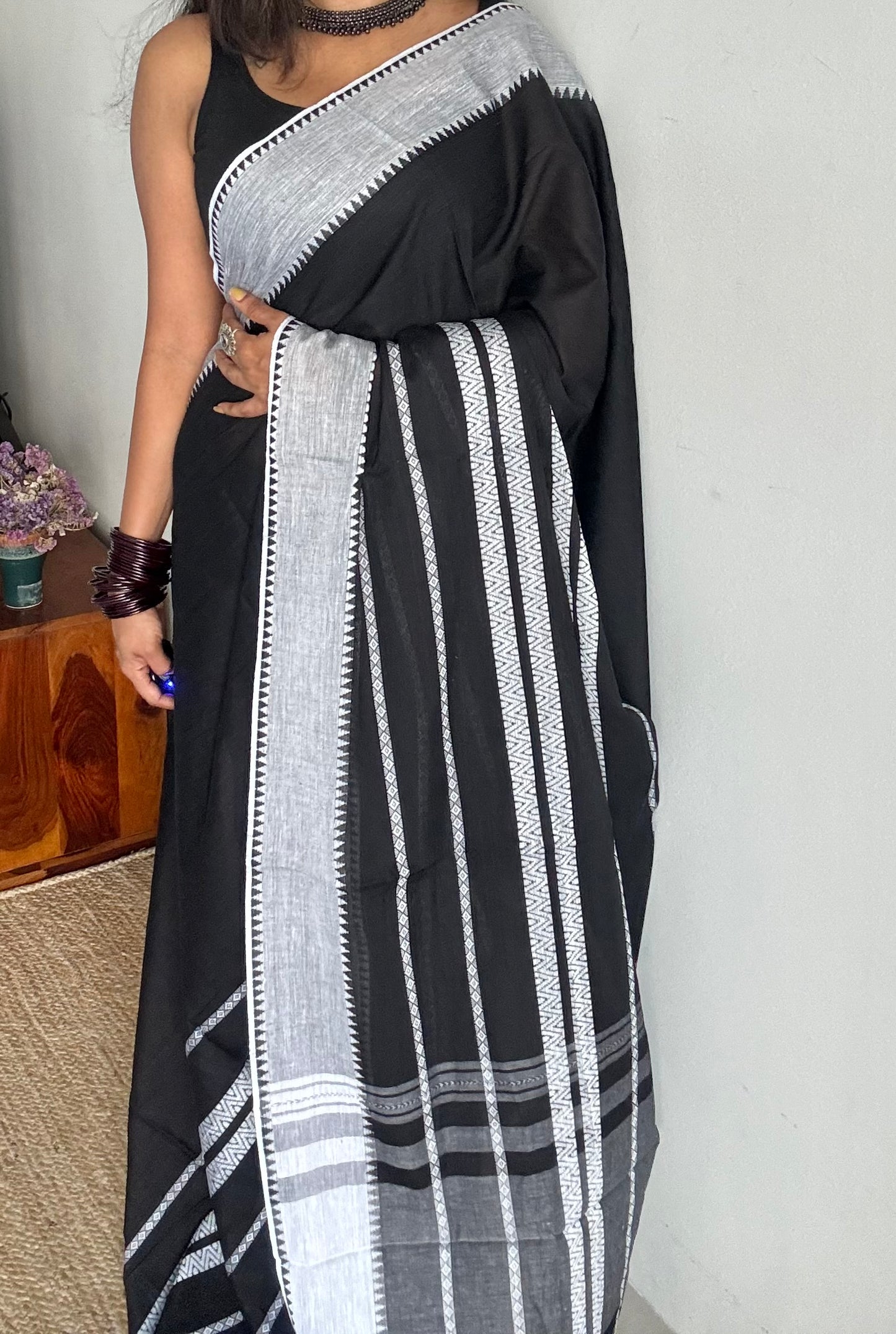 Dhonekhali handloom soft cotton saree, black with white woven threadwork and border - YCBCDFE267