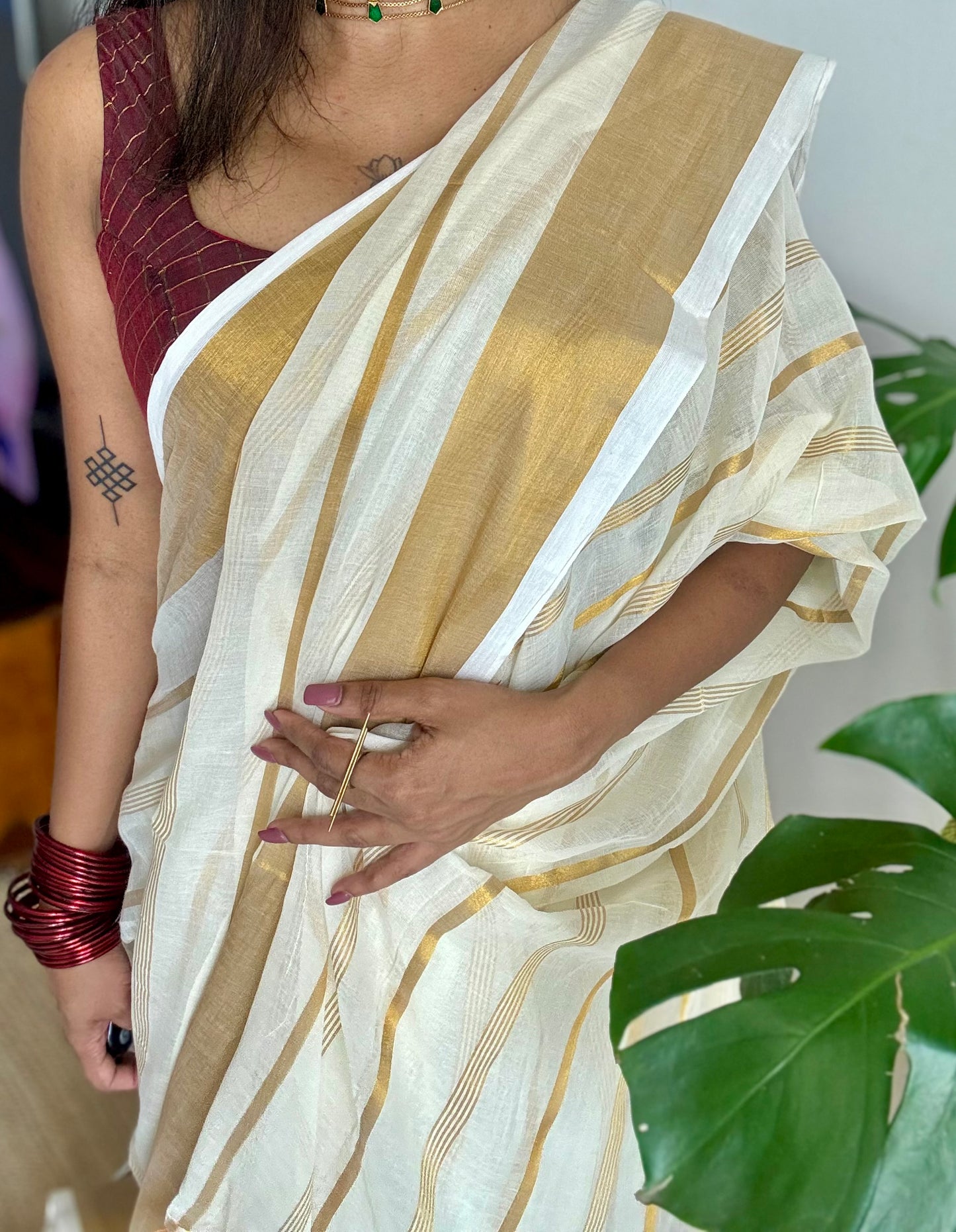 Ivory mul saree, gold stripes - YCIEON01
