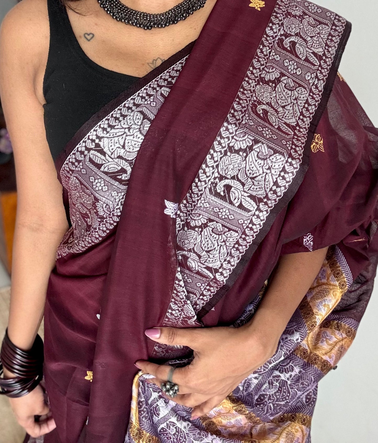 Coffee brown with white, Baluchari-inspired soft cotton handwoven saree - YCHOTEBCJA229