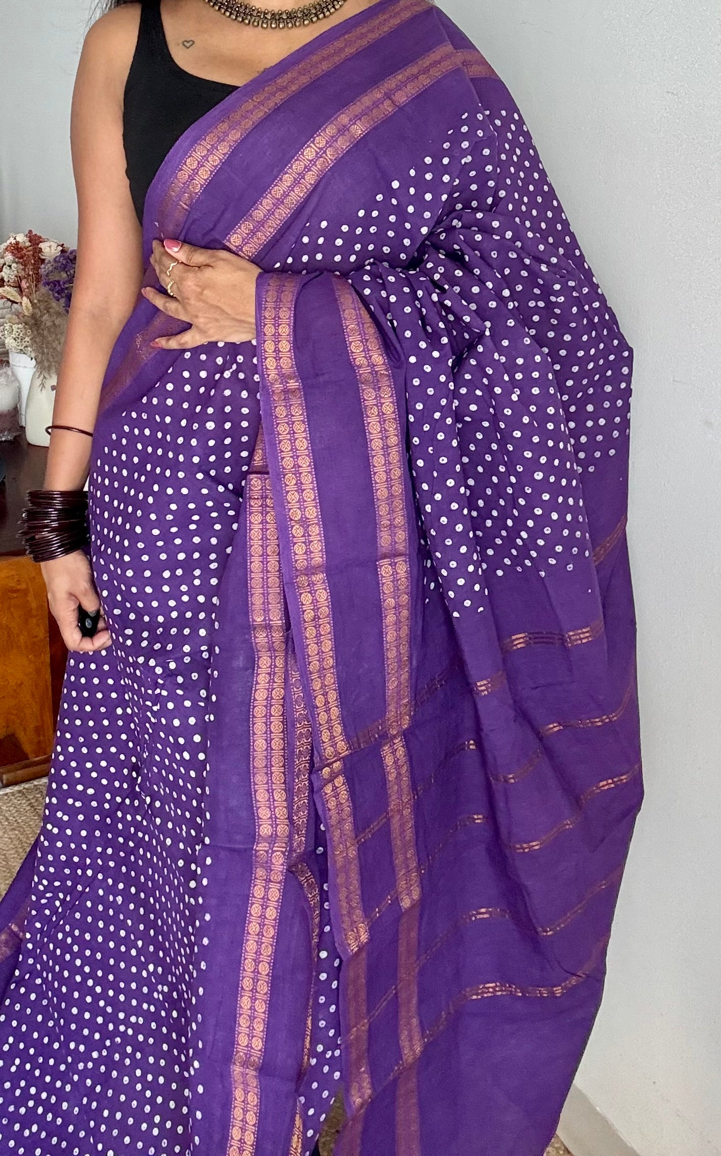 Purple, wax dot printed sungudi, kattuchayam dyed madurai cotton - YCCOTNMSAP156