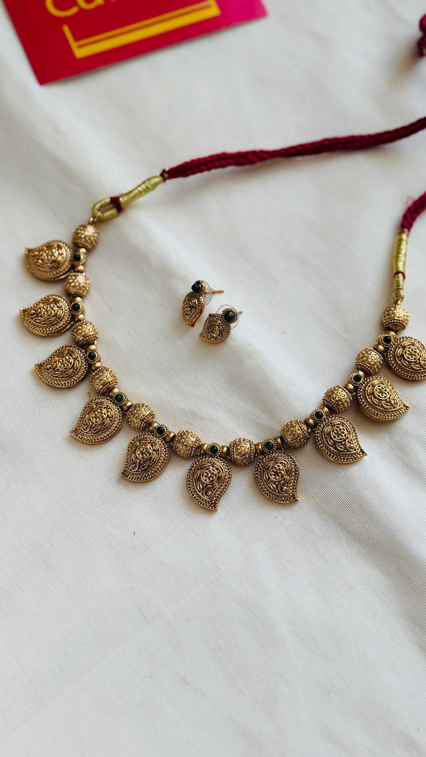 Mango pendant necklace, green beads, with earrings - YCGPNP749