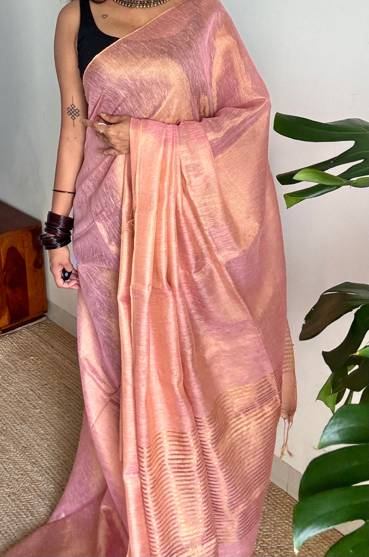 Baby pink with gold, dual tone metallic tissue linen saree - YCBCLTOC53