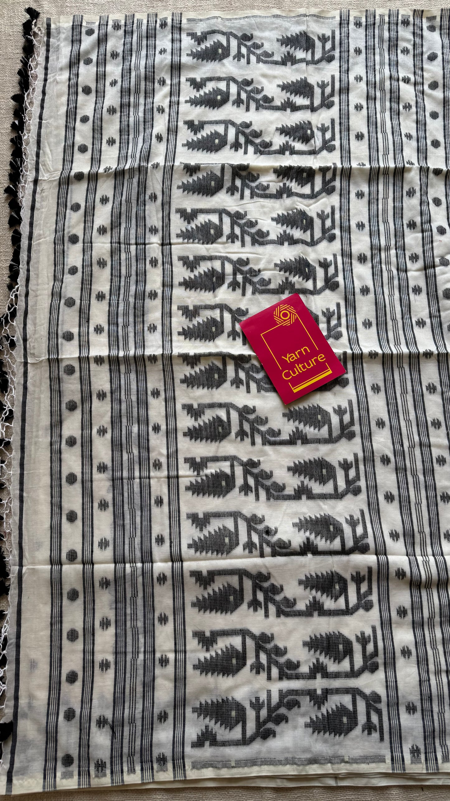 White with black contrast jamdani saree in soft handloom cotton - YCBCJDFE378