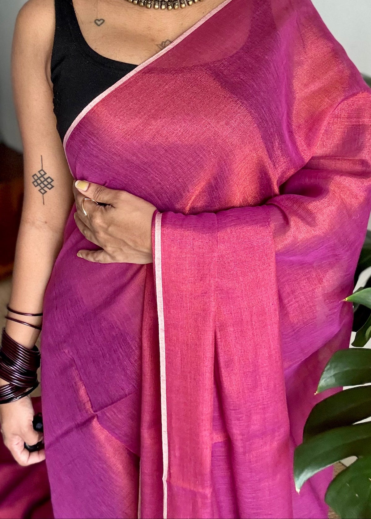 Magenta pink with gold, dual tone metallic tissue linen saree - YCBCLTOC57