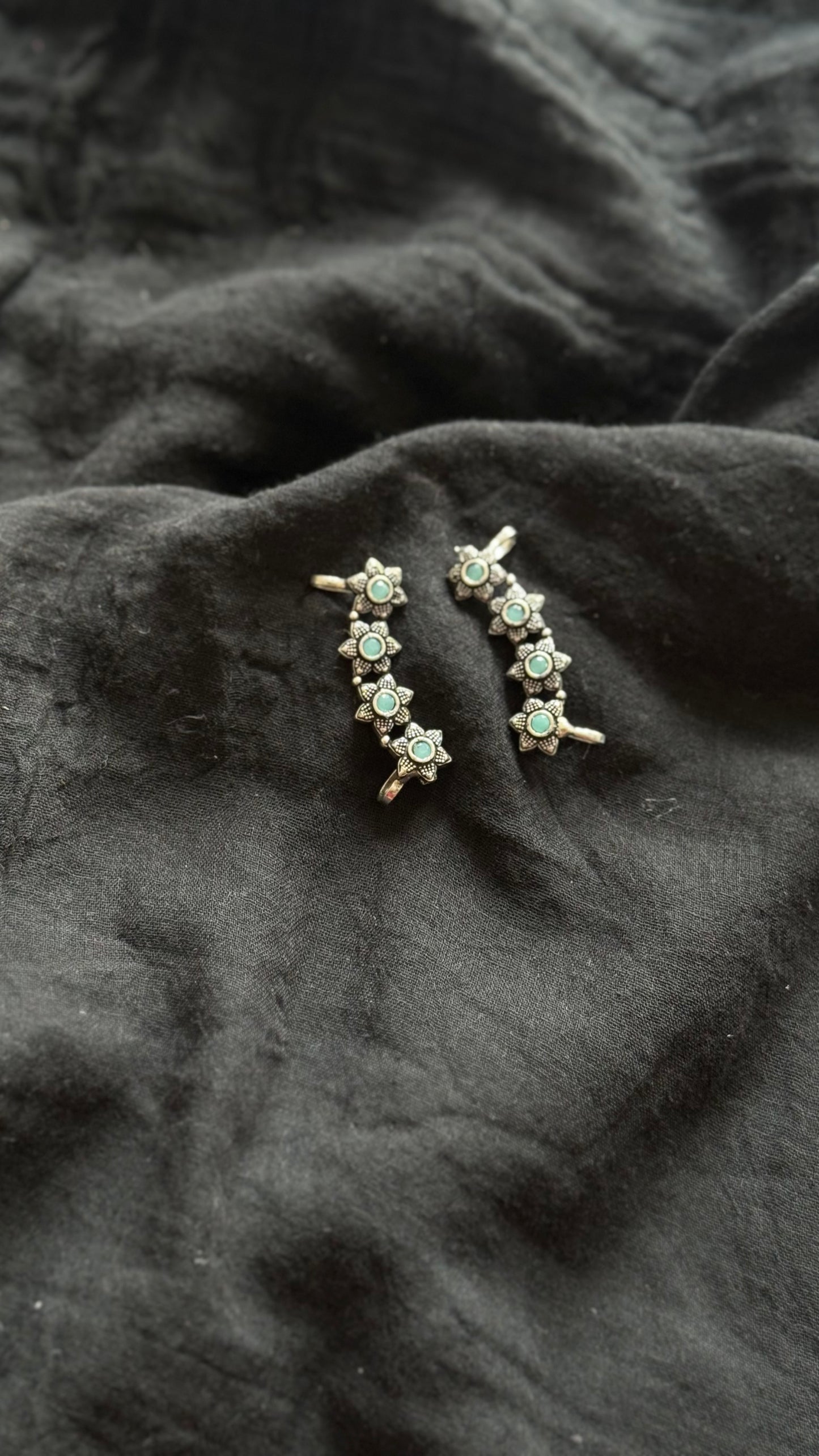 Oxidised silver, mint stone floral patterned earcuff - YCOSEC713