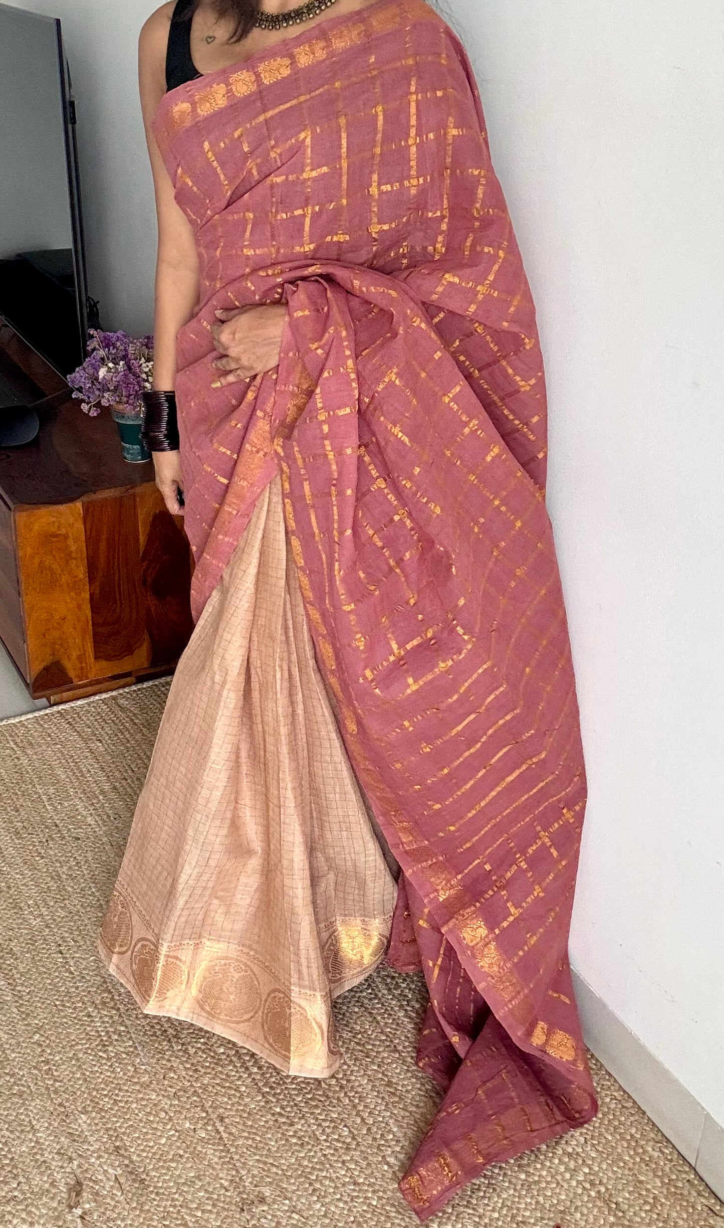 Onion pink with cream, sungudi cotton half-half saree - YCCOTNMSFE360