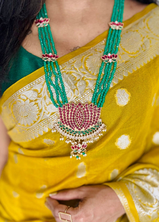 Long green beaded neckpiece with lotus kemp pendant - YCGPNP467