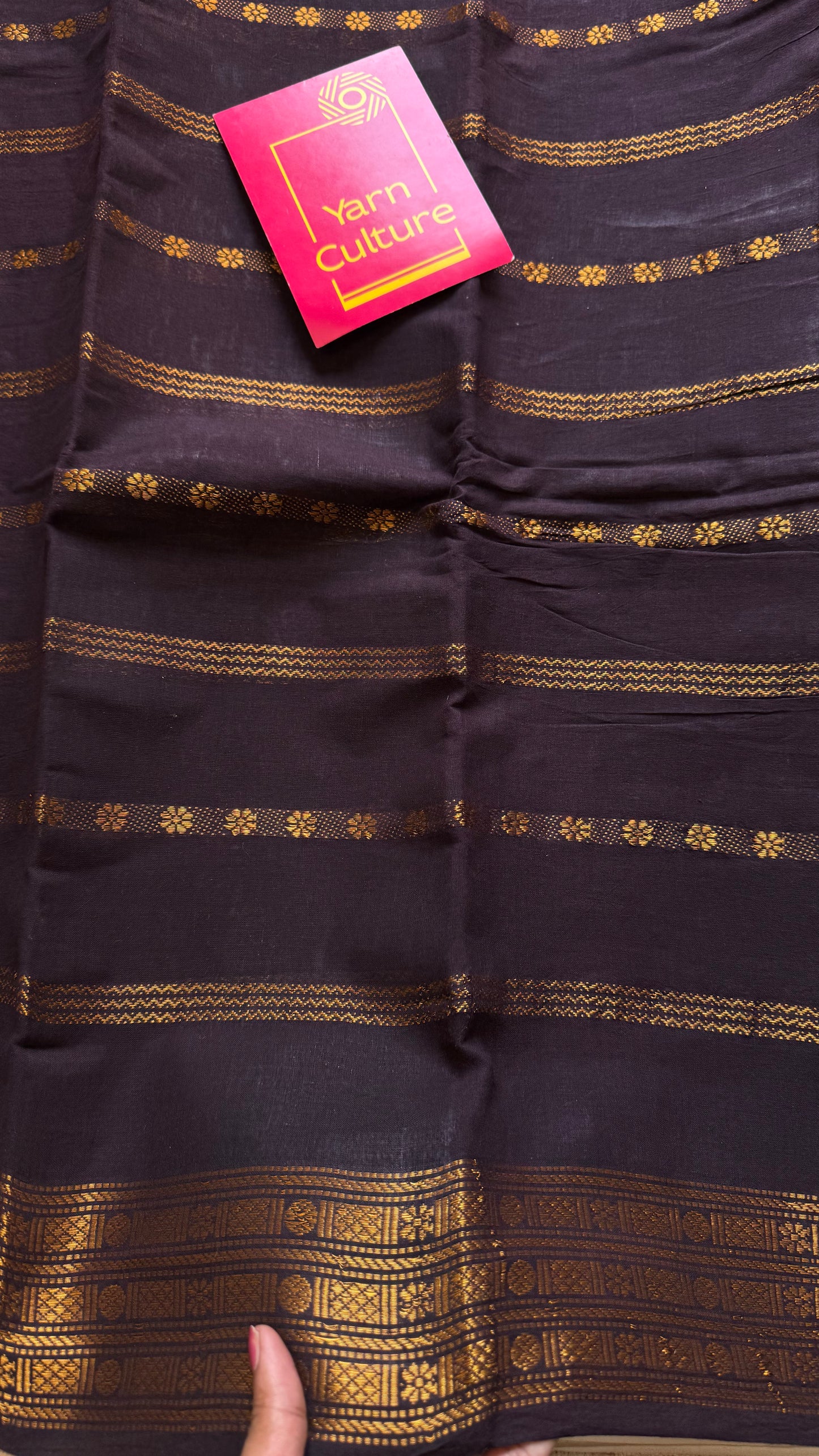 Purple brown floral patterned velthaari, kattuchayam dyed madurai cotton saree  - YCCOTNMSAP216