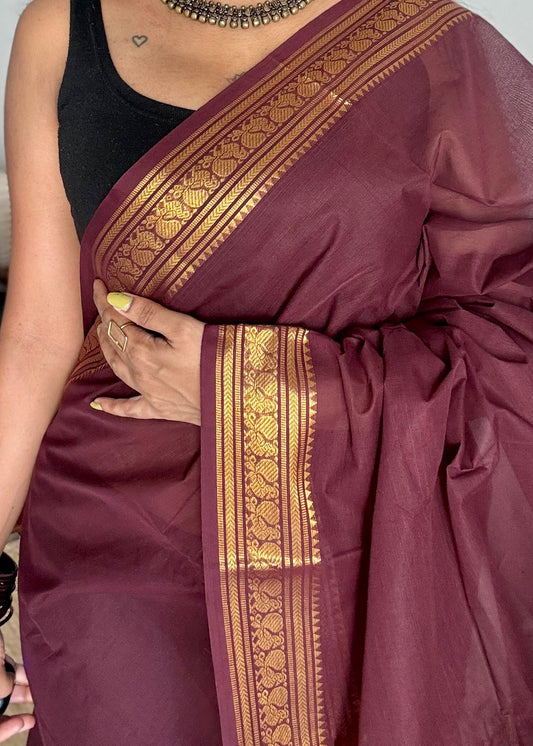 Chettinad cotton saree in maroon with thin peacock zari motif border - YCCOTNJUCC10