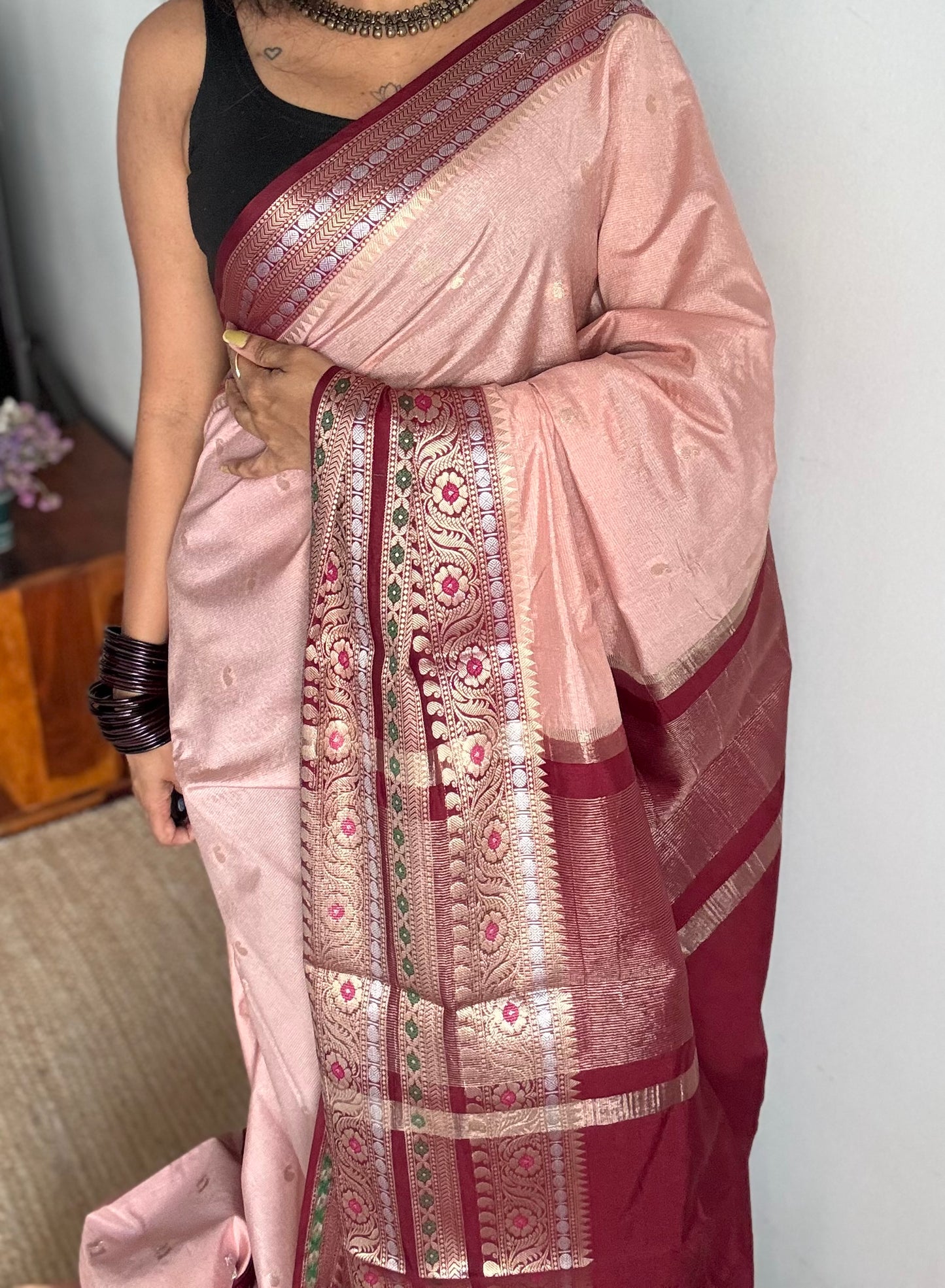 Salmon pink with maroon multicoloured vintage border, semi-silk - YCBLSSJA14