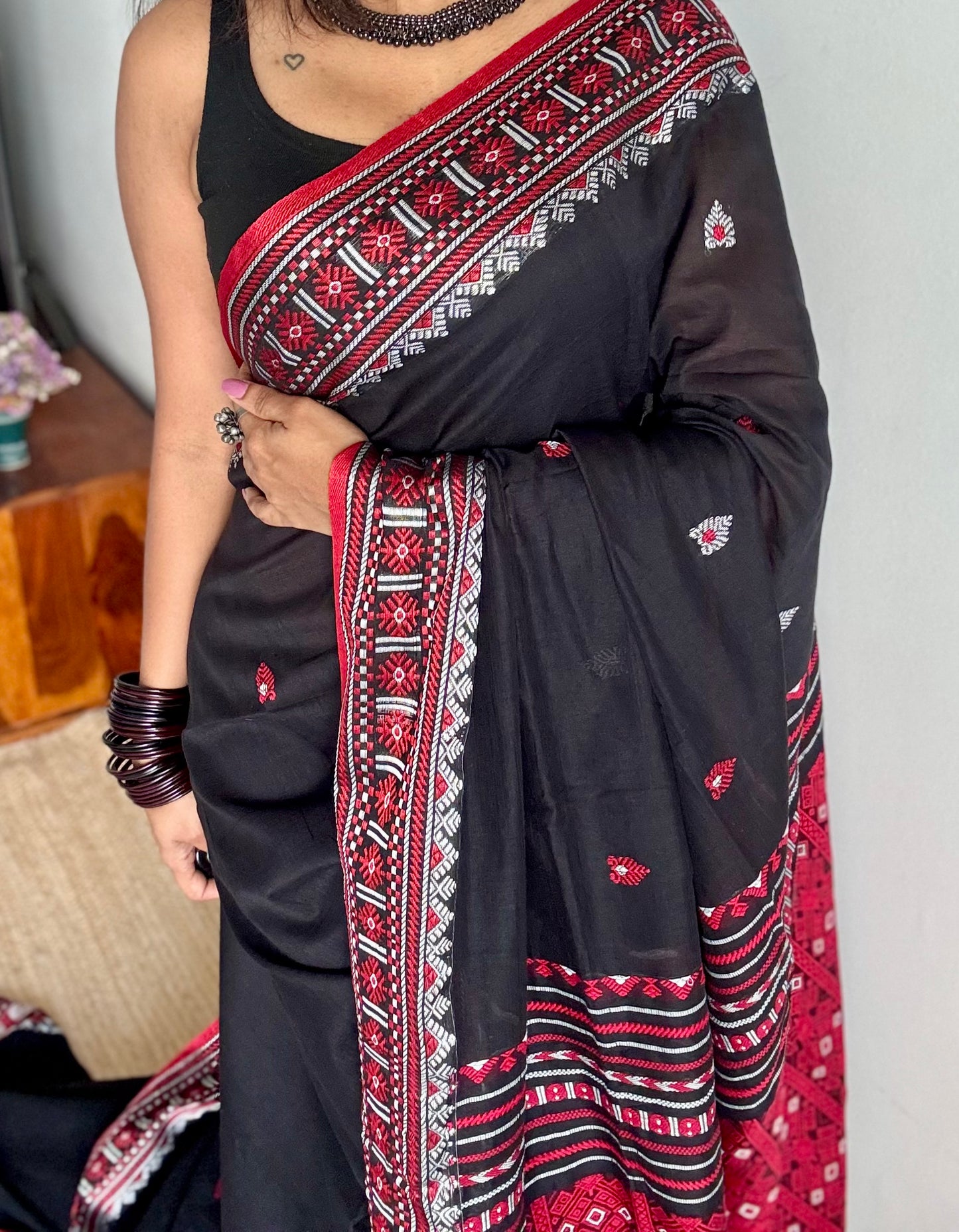 Banshori (বাঁশৰী) - Flute, evoking harmony and melody in the balance of colors, soft cotton - YCHOTEAJA207