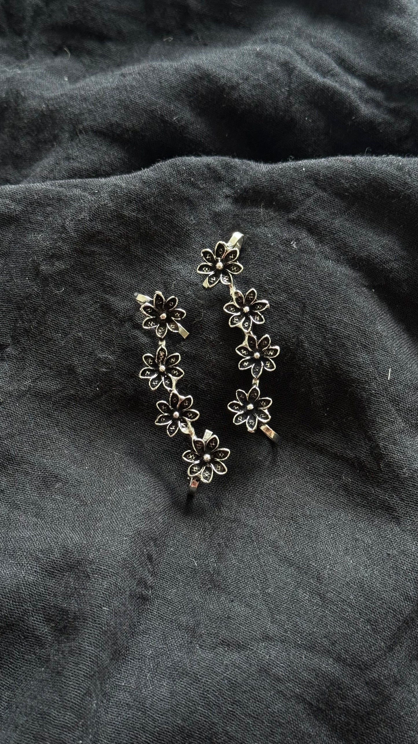 Oxidised silver, floral earcuff, clip-on - YCOSEC494