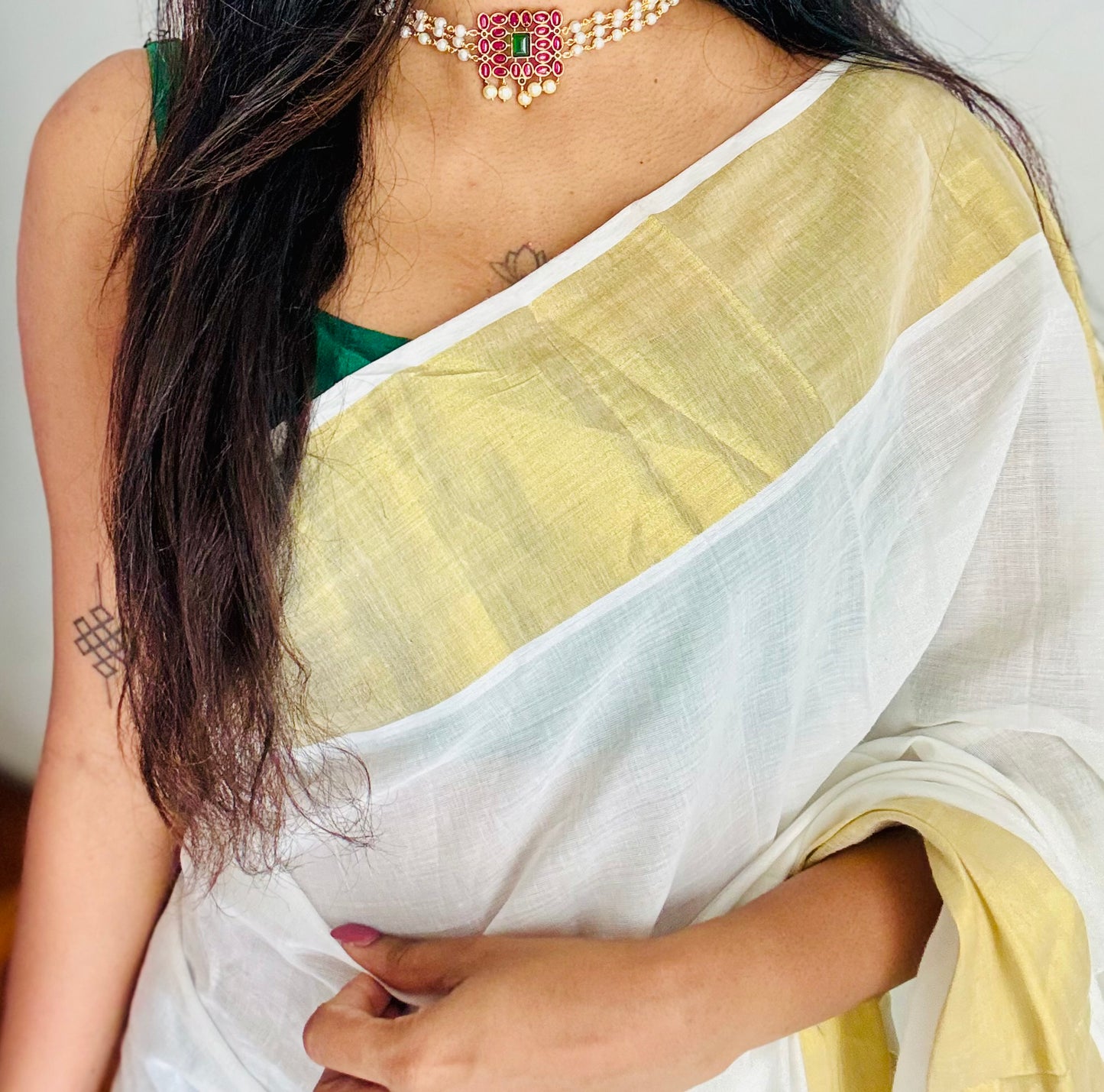 Pearl chain neckpiece with ruby green pendant, with earrings - YCGPNP779