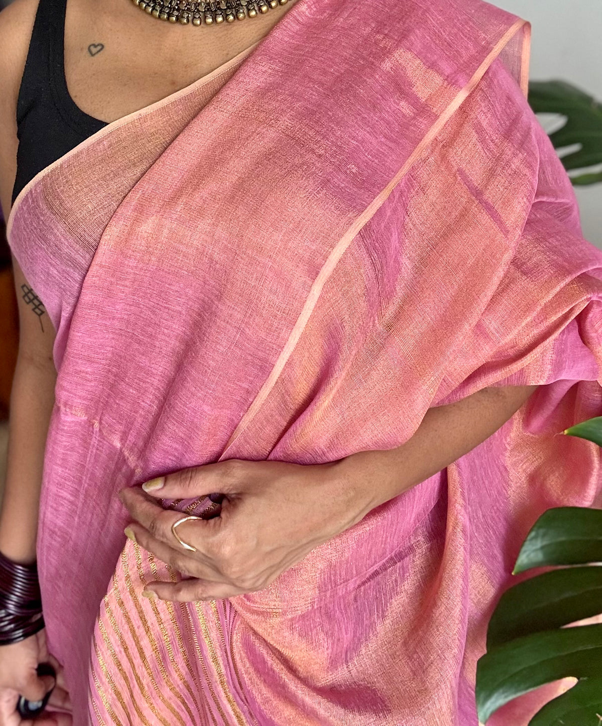 Onion pink with gold, dual tone metallic tissue linen saree - YCBCLTOC54
