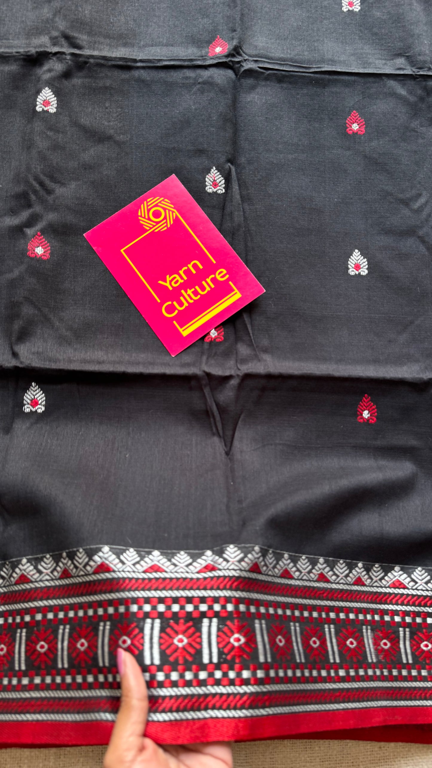 Banshori (বাঁশৰী) - Flute, evoking harmony and melody in the balance of colors, soft cotton - YCHOTEAJA207