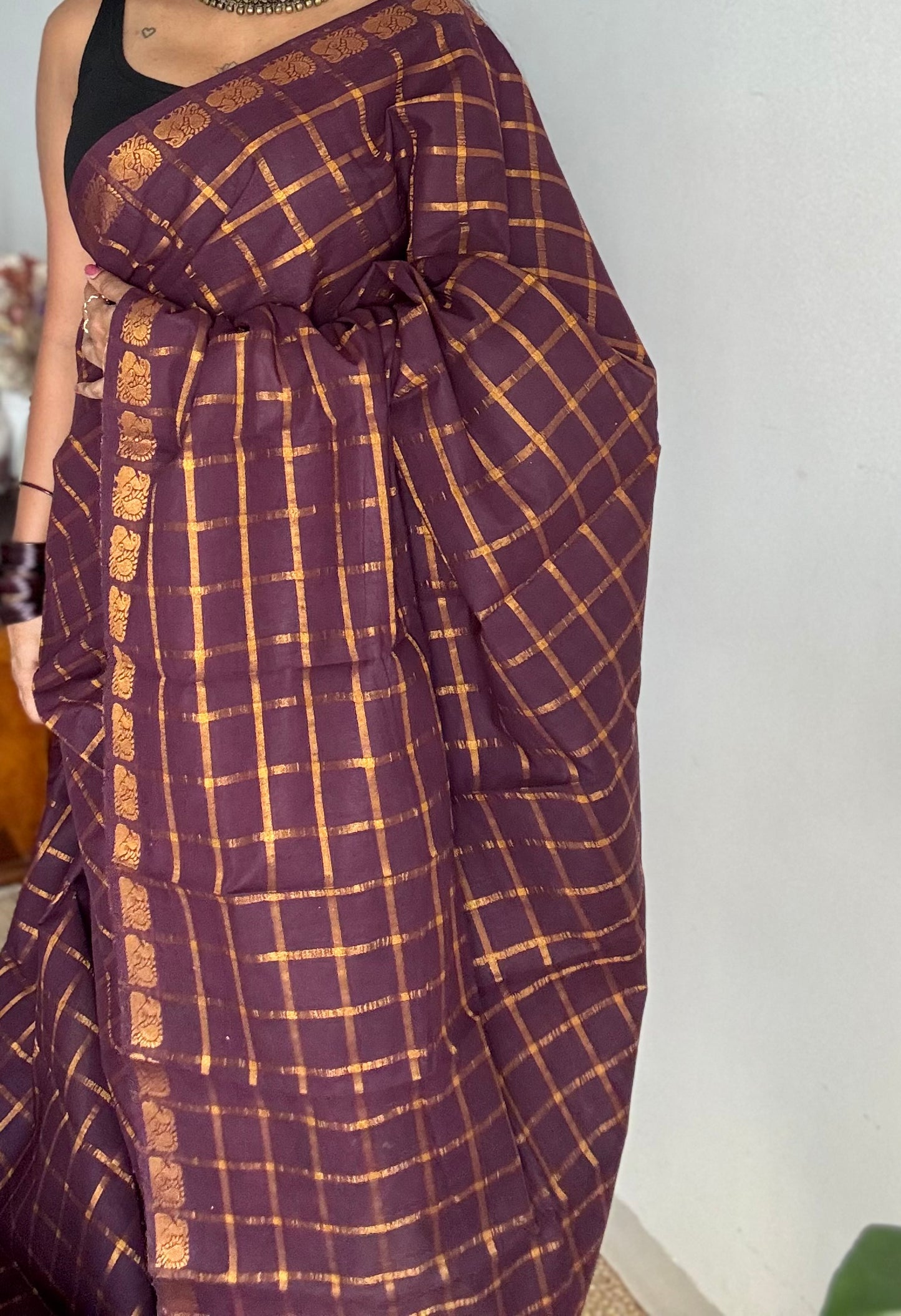 Purple brown pavithra kattam kattuchayam dyed madurai cotton saree - YCCOTNMSAP125