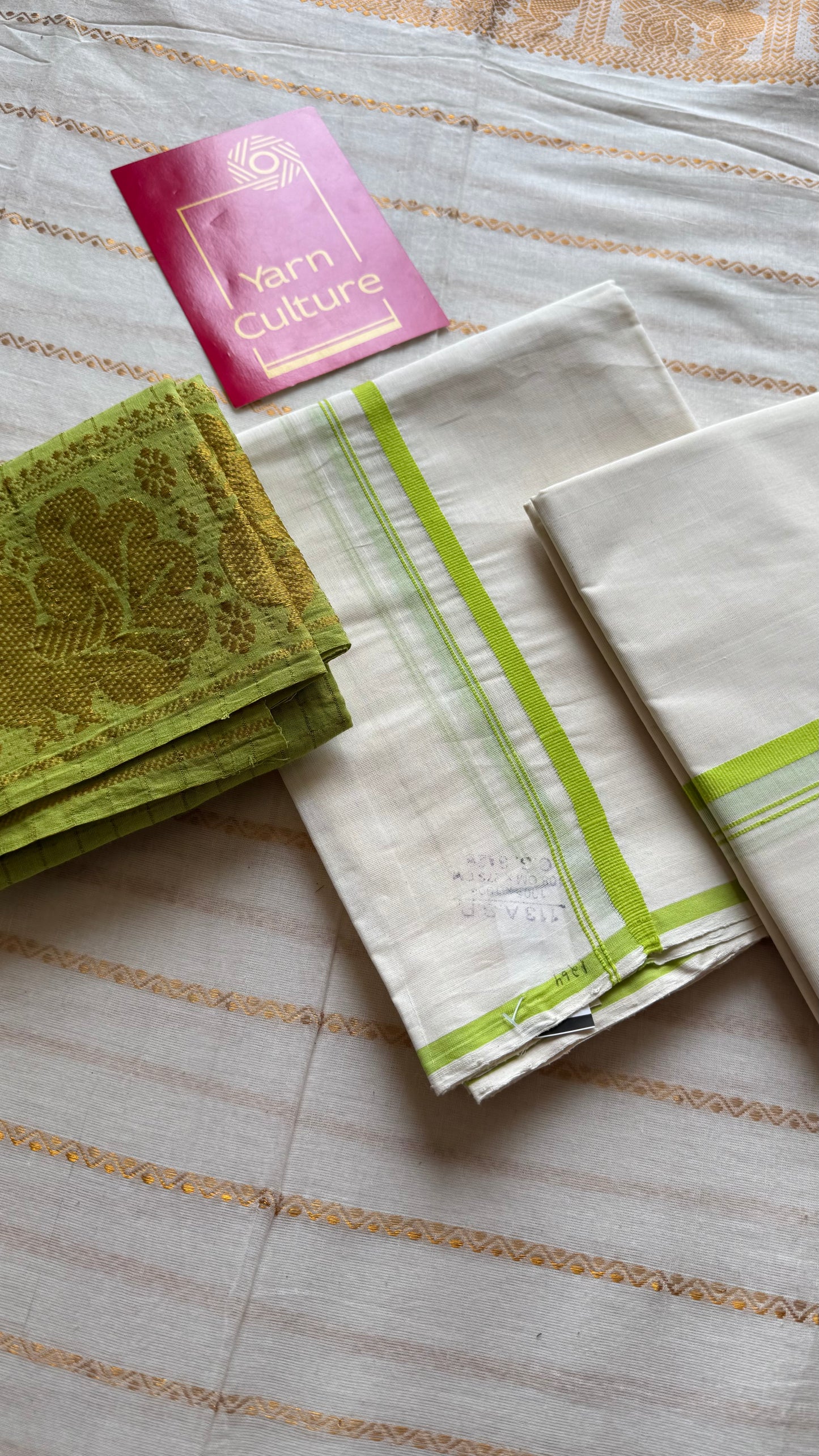 Set mund, handwoven from Chendamangalam looms, lime green - YCIEON142
