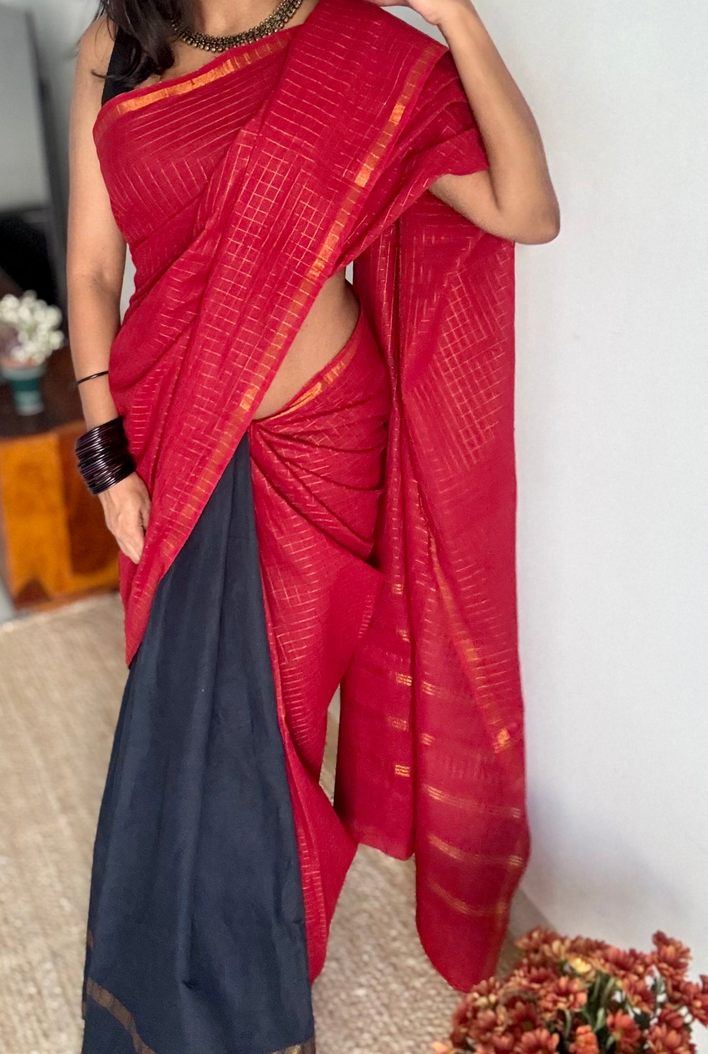 Agnika (அக்னிகா): deep red with black, sungudi cotton - YCENOID15