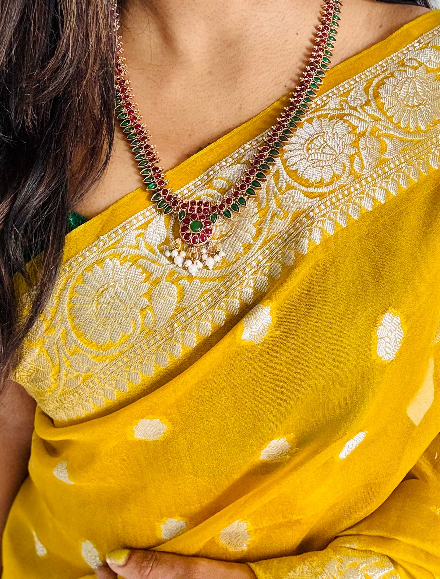 Long mullamottu (bud shaped) green and red neckpiece with earrings - YCGPNP680