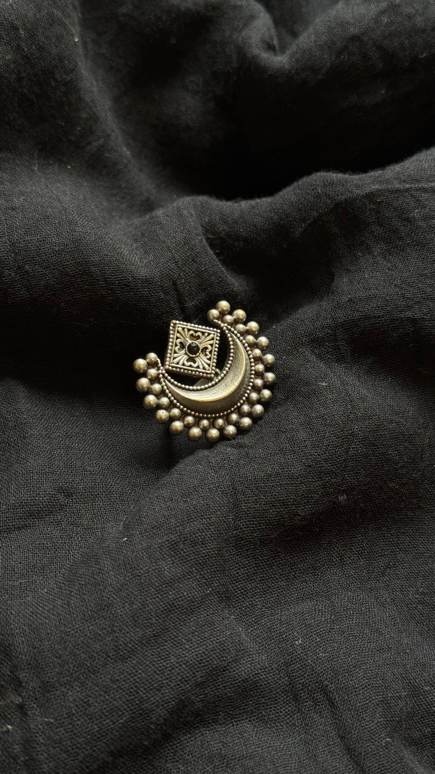 Adjustable ring, half moon ring, black stone - YCOSFR600